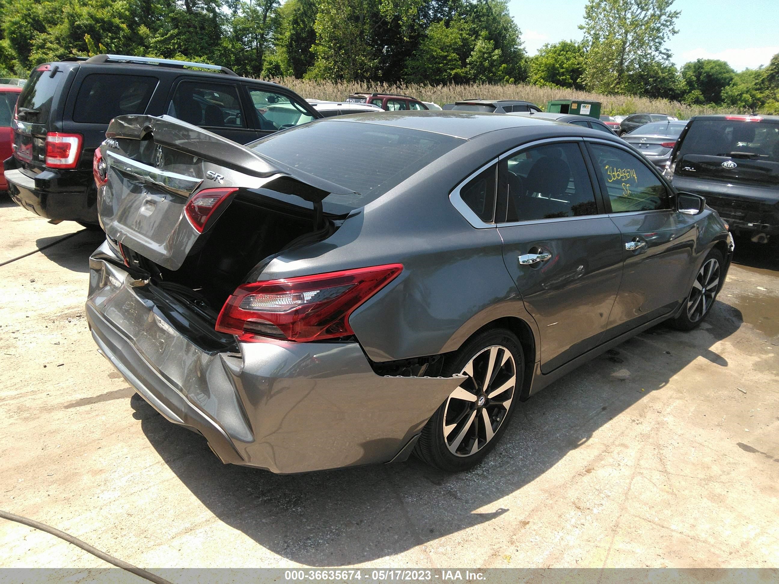 Photo 3 VIN: 1N4AL3AP1JC131999 - NISSAN ALTIMA 