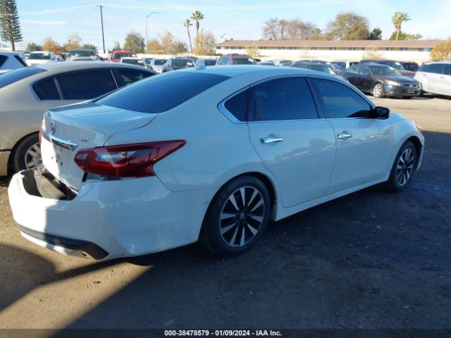 Photo 3 VIN: 1N4AL3AP1JC146096 - NISSAN ALTIMA 