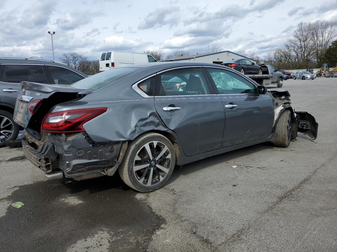 Photo 2 VIN: 1N4AL3AP1JC146826 - NISSAN ALTIMA 