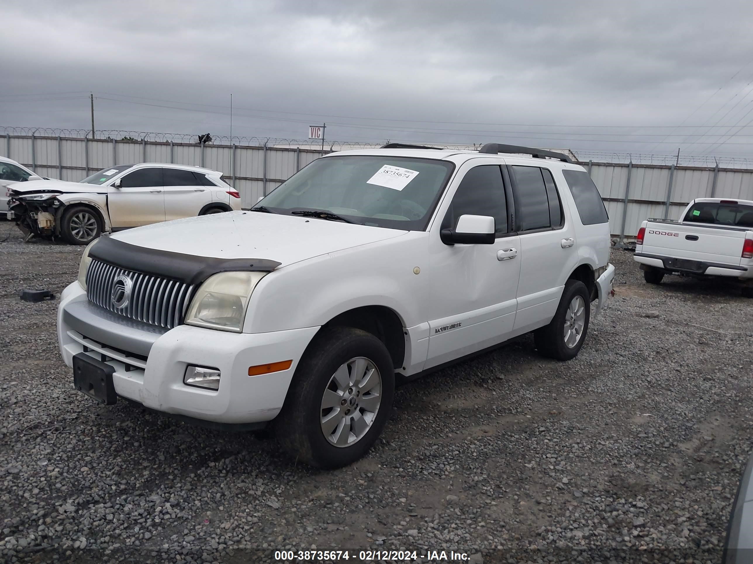 Photo 1 VIN: 1N4AL3AP1JC176375 - MERCURY MOUNTAINEER 