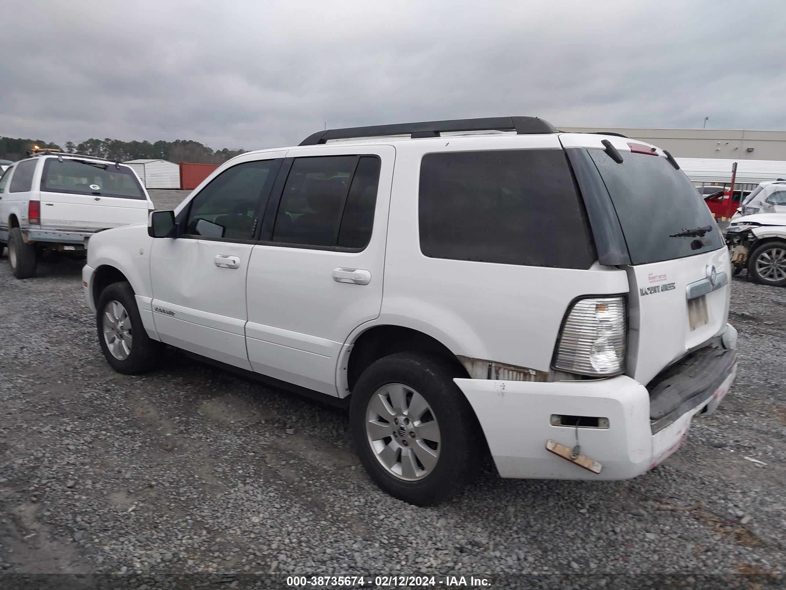 Photo 2 VIN: 1N4AL3AP1JC176375 - MERCURY MOUNTAINEER 