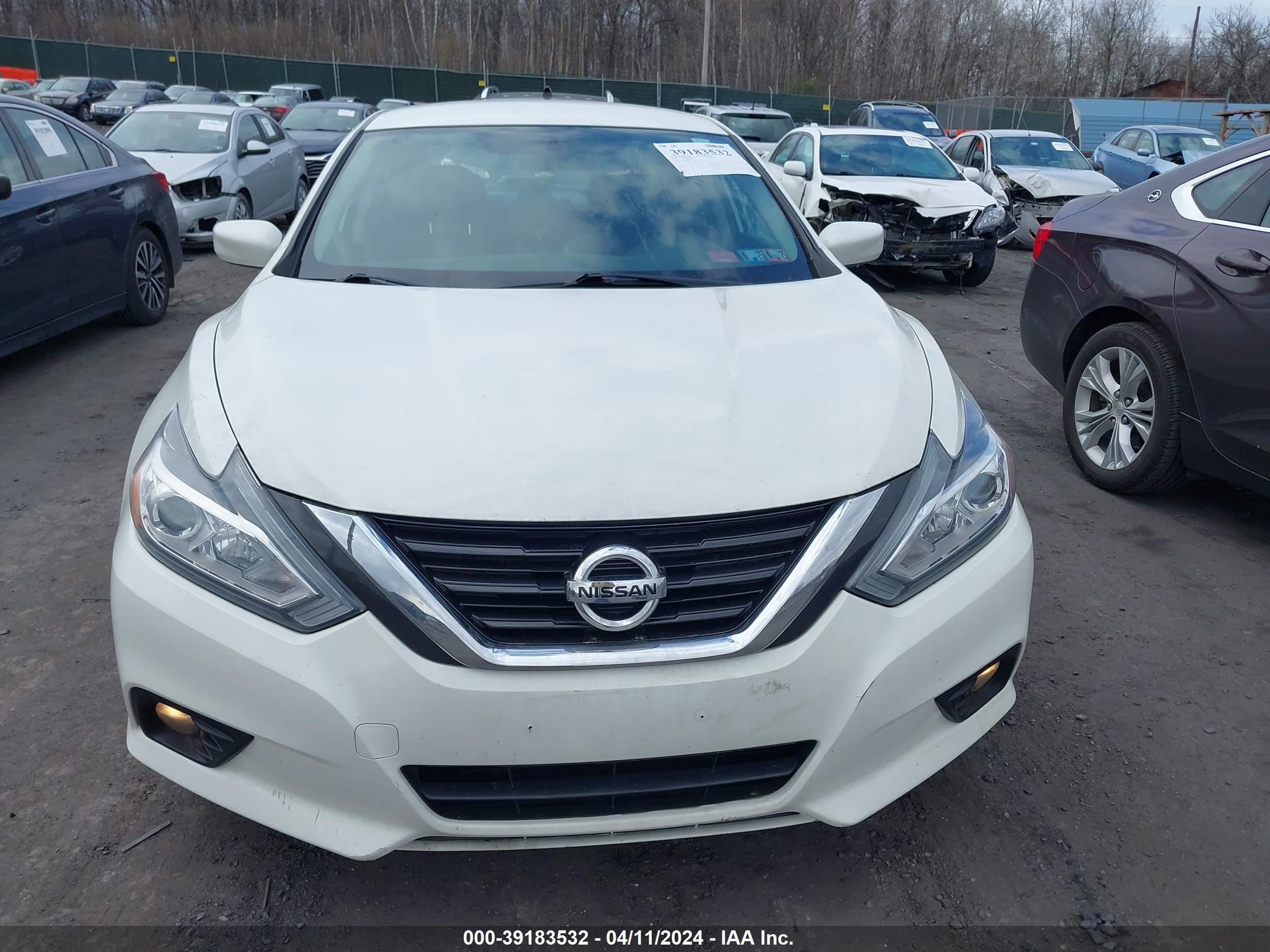 Photo 11 VIN: 1N4AL3AP1JC181415 - NISSAN ALTIMA 