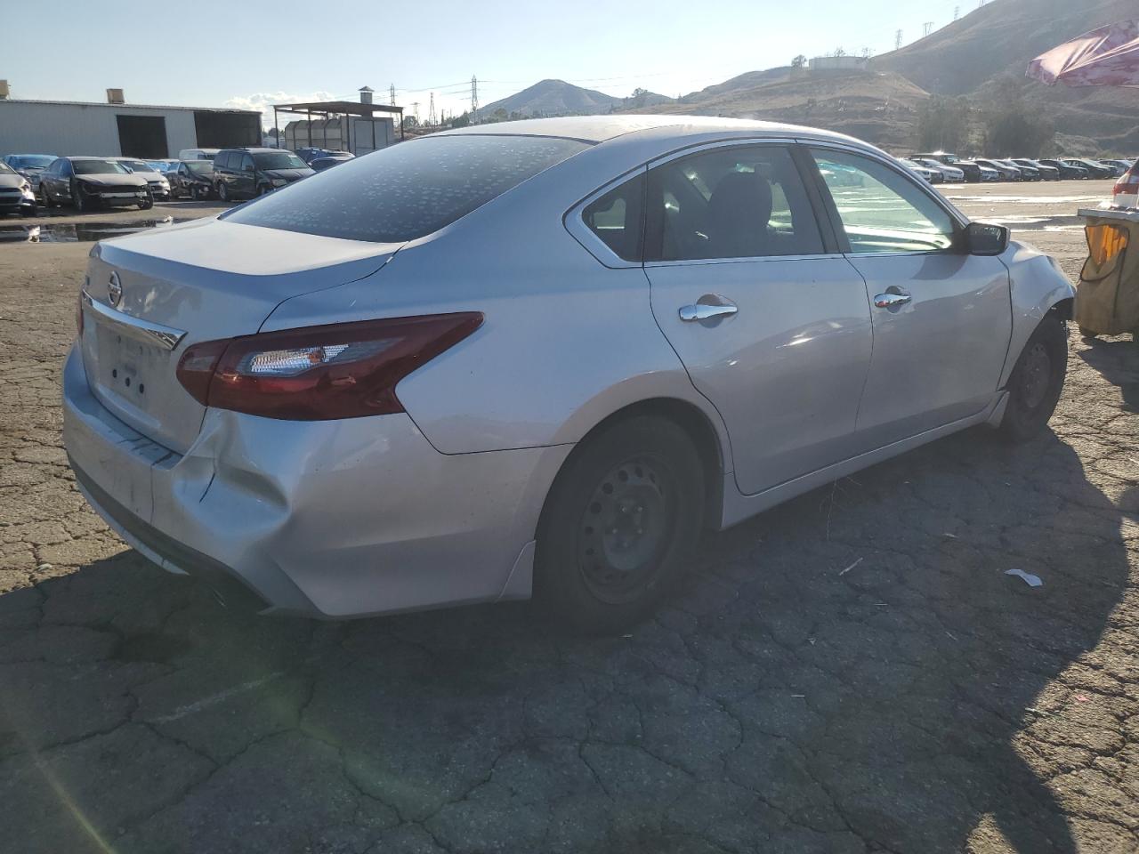 Photo 2 VIN: 1N4AL3AP1JC222111 - NISSAN ALTIMA 