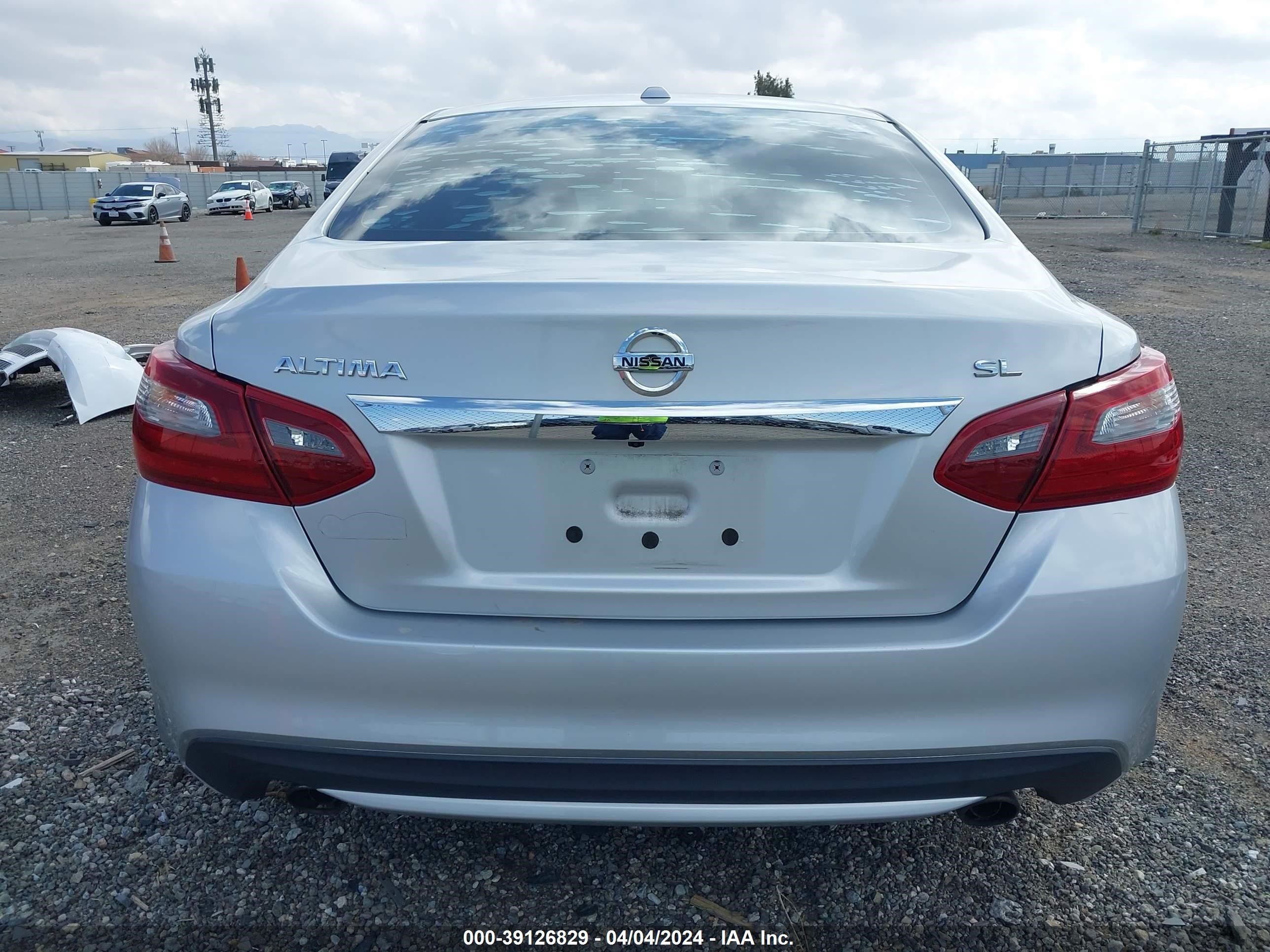 Photo 16 VIN: 1N4AL3AP1JC231889 - NISSAN ALTIMA 