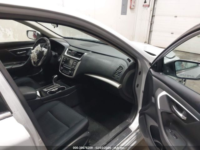 Photo 4 VIN: 1N4AL3AP1JC243525 - NISSAN ALTIMA 