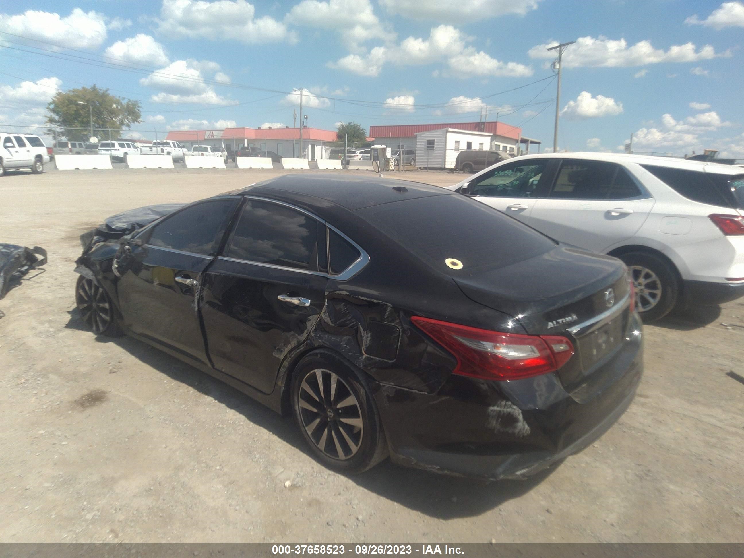 Photo 2 VIN: 1N4AL3AP1JC244562 - NISSAN ALTIMA 