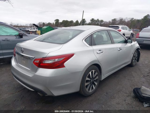 Photo 3 VIN: 1N4AL3AP1JC269784 - NISSAN ALTIMA 