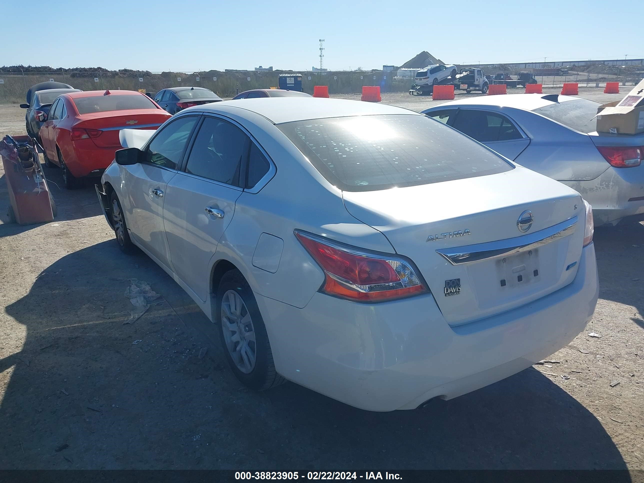 Photo 2 VIN: 1N4AL3AP2DC108963 - NISSAN ALTIMA 