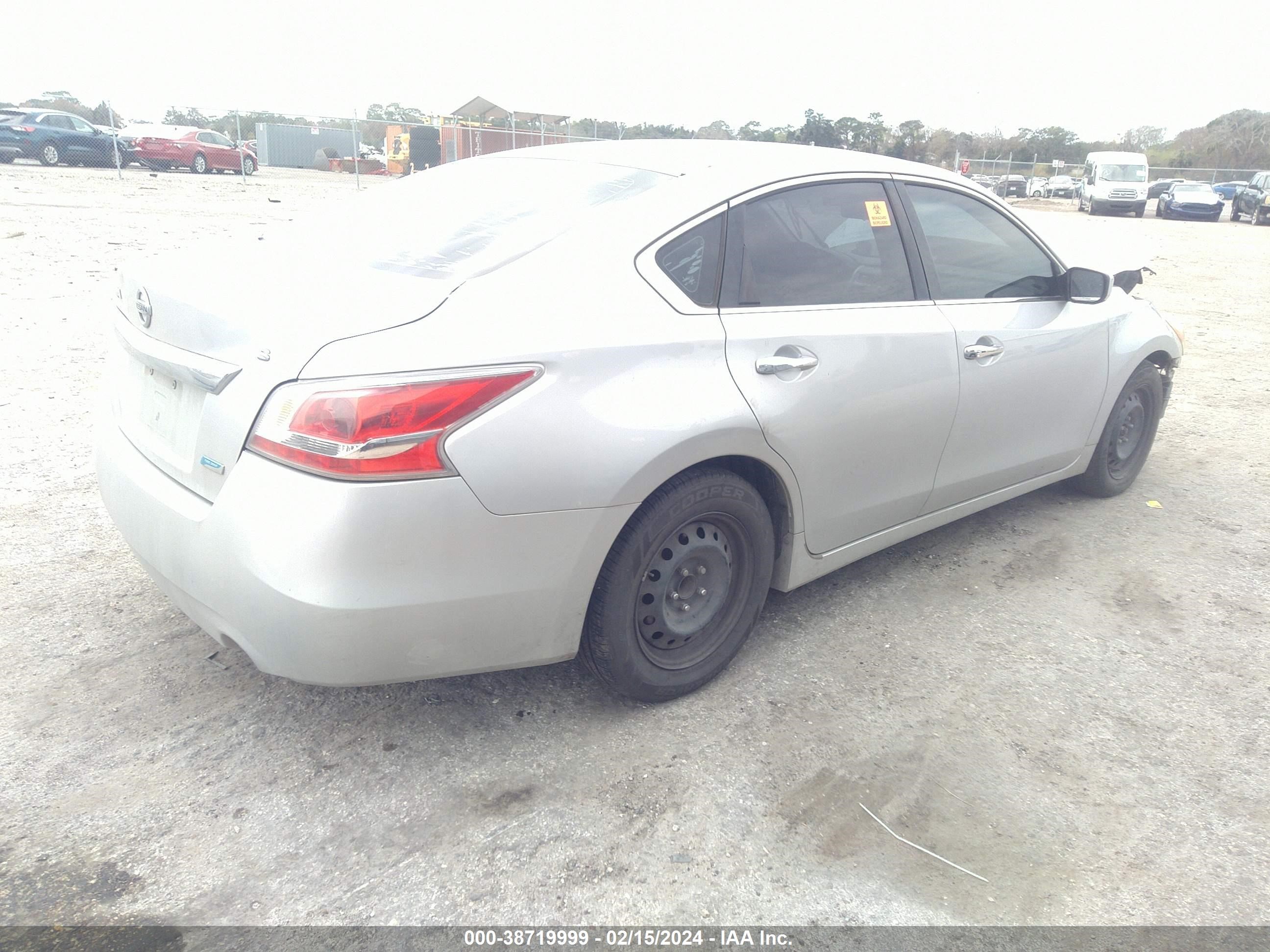 Photo 3 VIN: 1N4AL3AP2DC247734 - NISSAN ALTIMA 