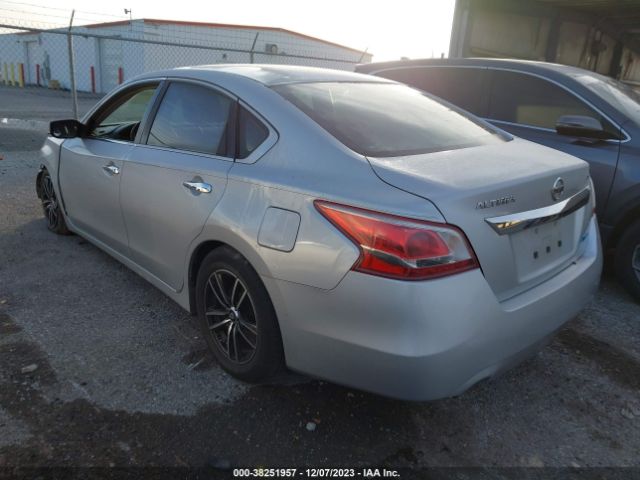 Photo 2 VIN: 1N4AL3AP2DC286694 - NISSAN ALTIMA 