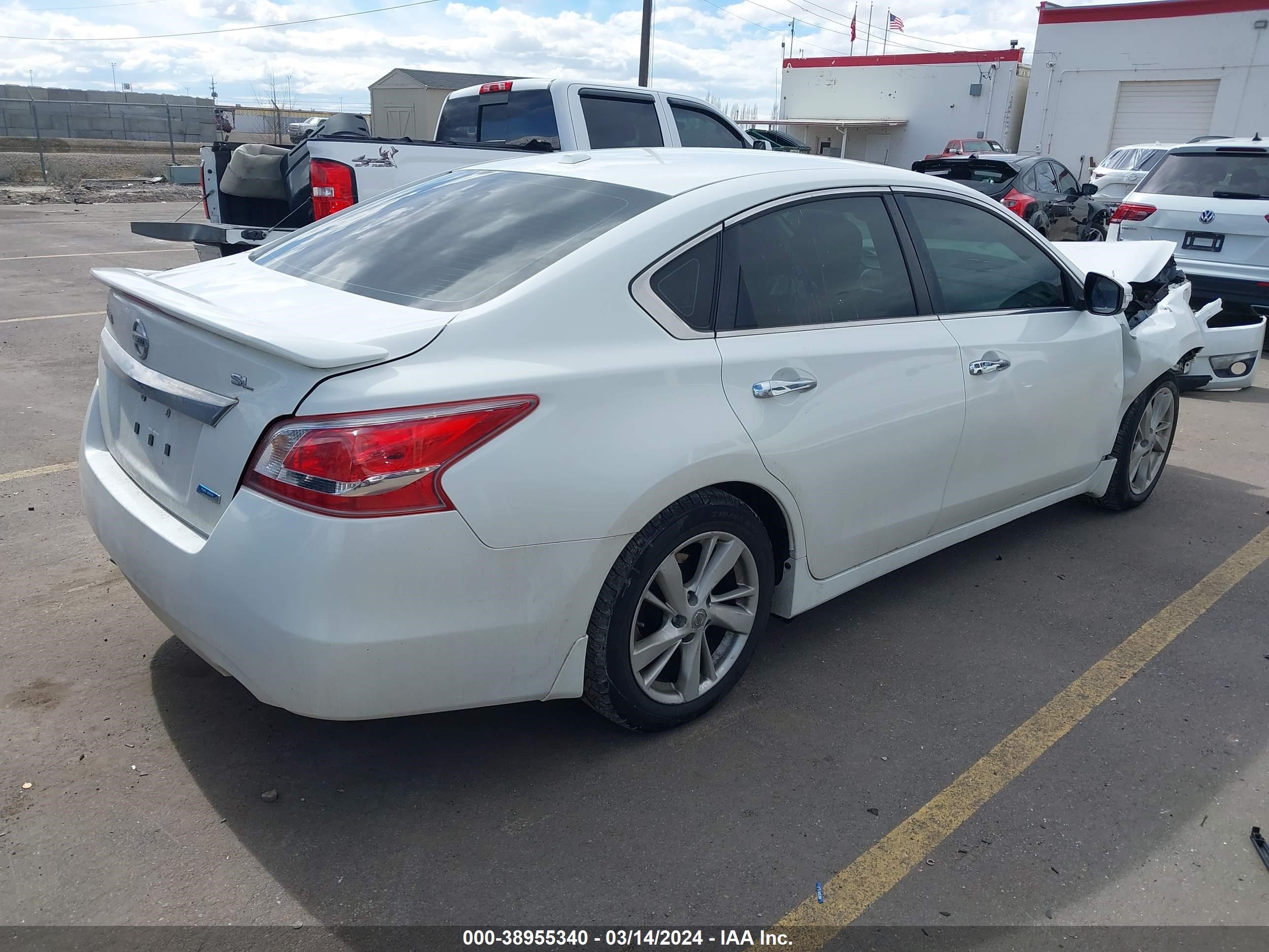 Photo 3 VIN: 1N4AL3AP2DN474569 - NISSAN ALTIMA 