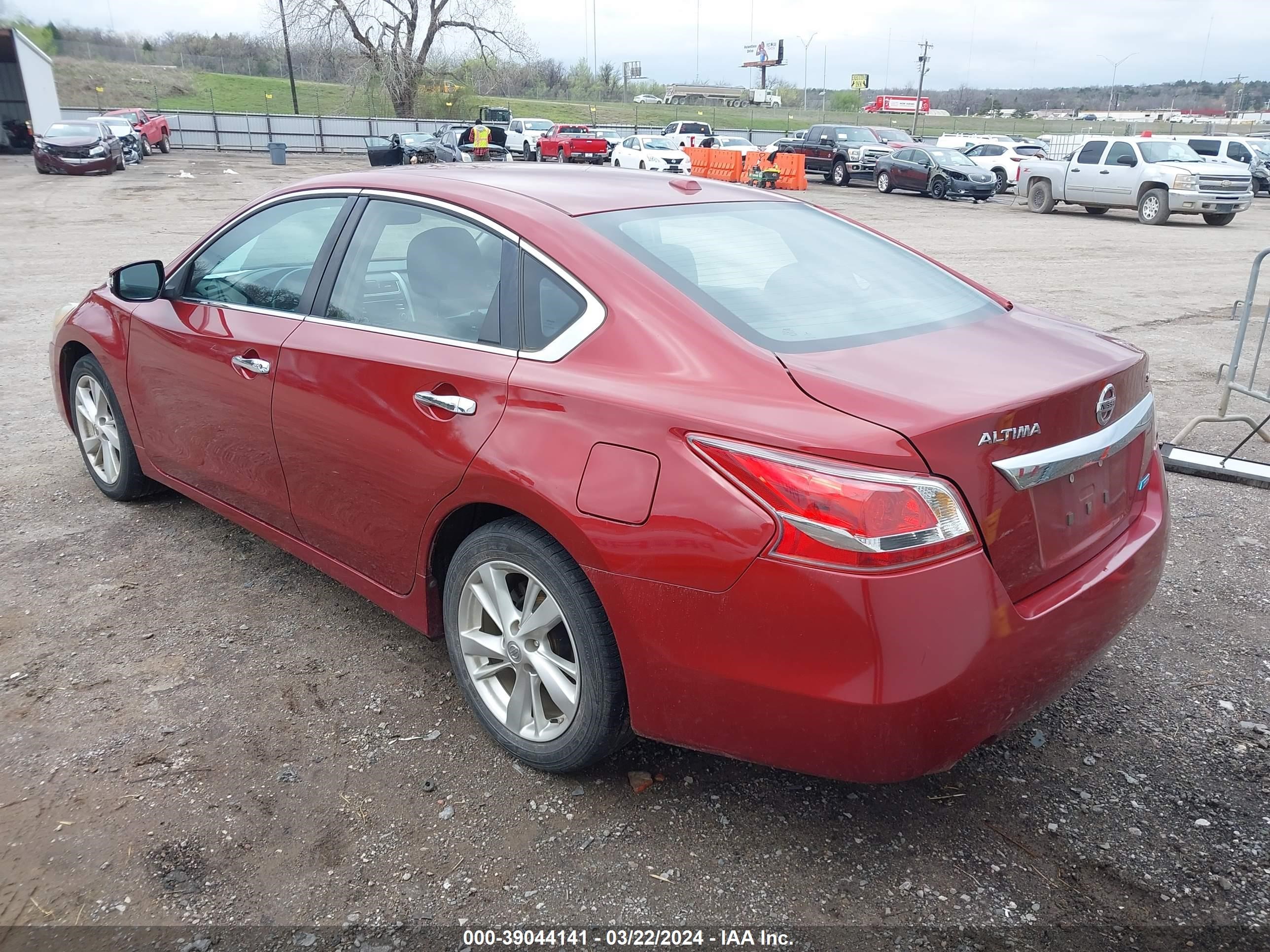 Photo 2 VIN: 1N4AL3AP2DN533569 - NISSAN ALTIMA 