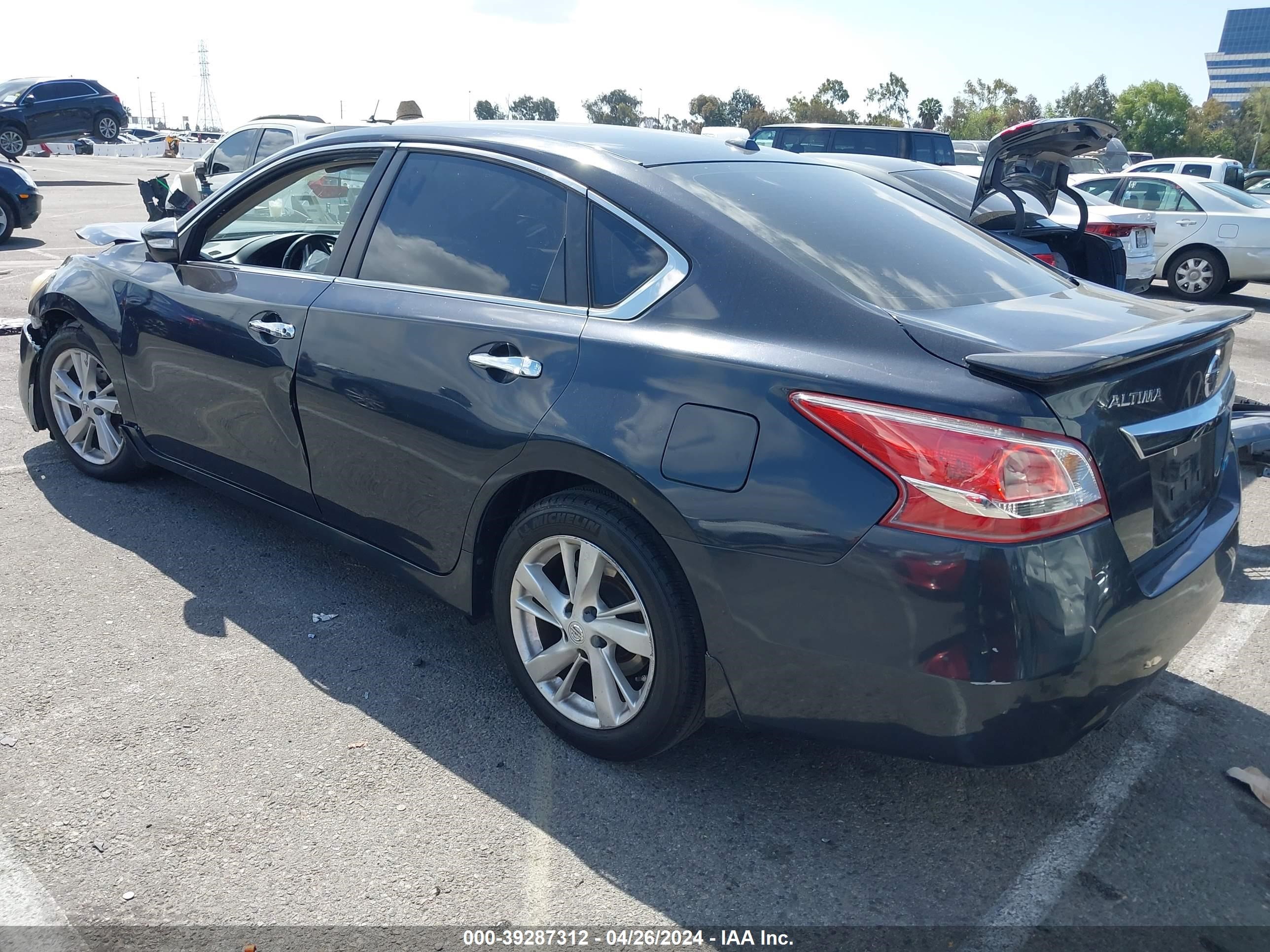 Photo 2 VIN: 1N4AL3AP2DN569956 - NISSAN ALTIMA 