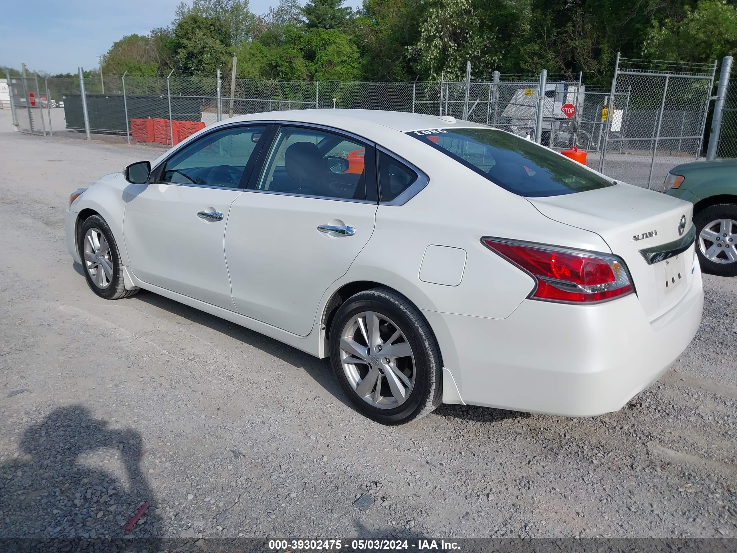 Photo 2 VIN: 1N4AL3AP2EC125652 - NISSAN ALTIMA 