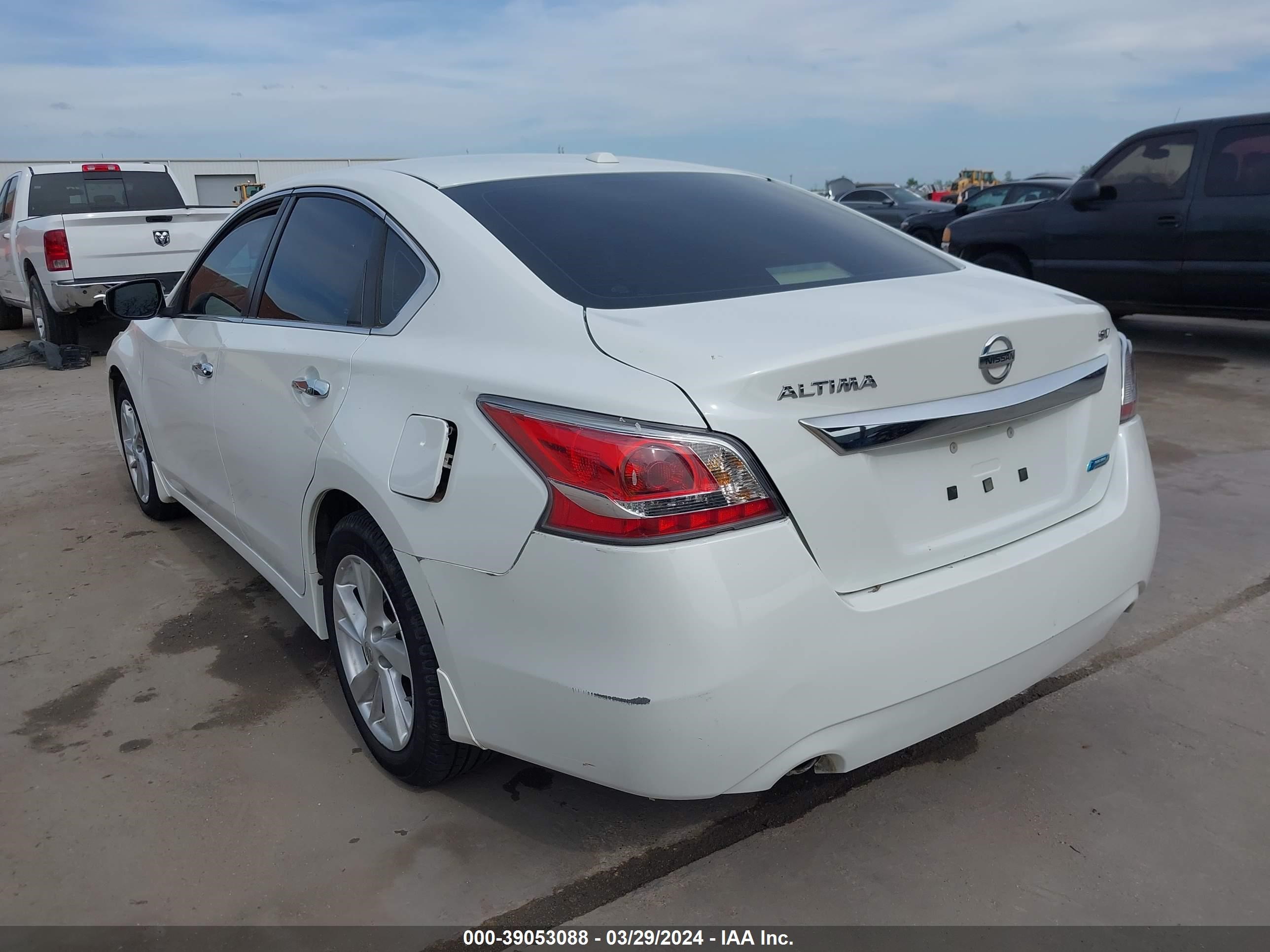 Photo 2 VIN: 1N4AL3AP2EN209653 - NISSAN ALTIMA 