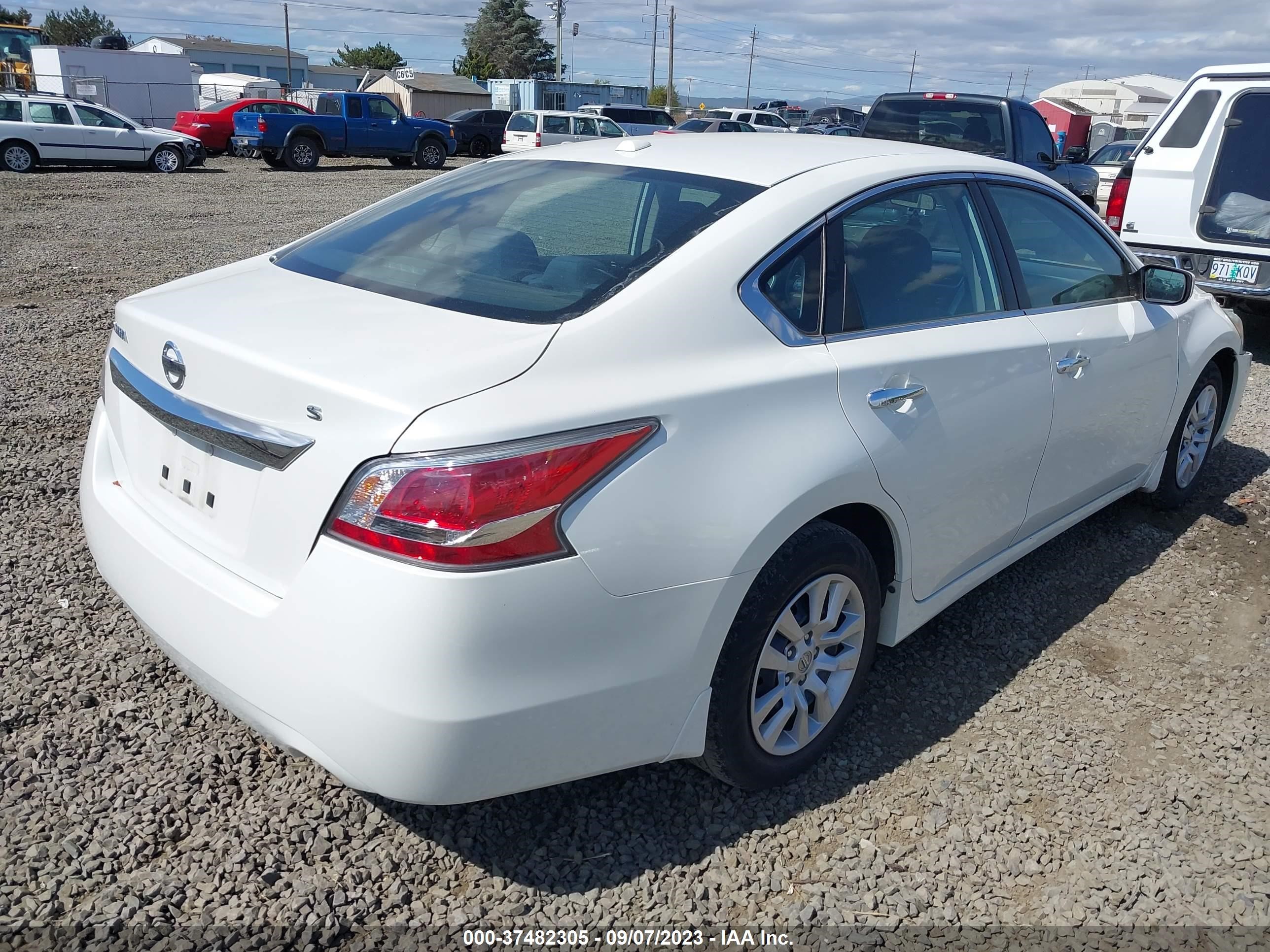 Photo 3 VIN: 1N4AL3AP2FC193385 - NISSAN ALTIMA 