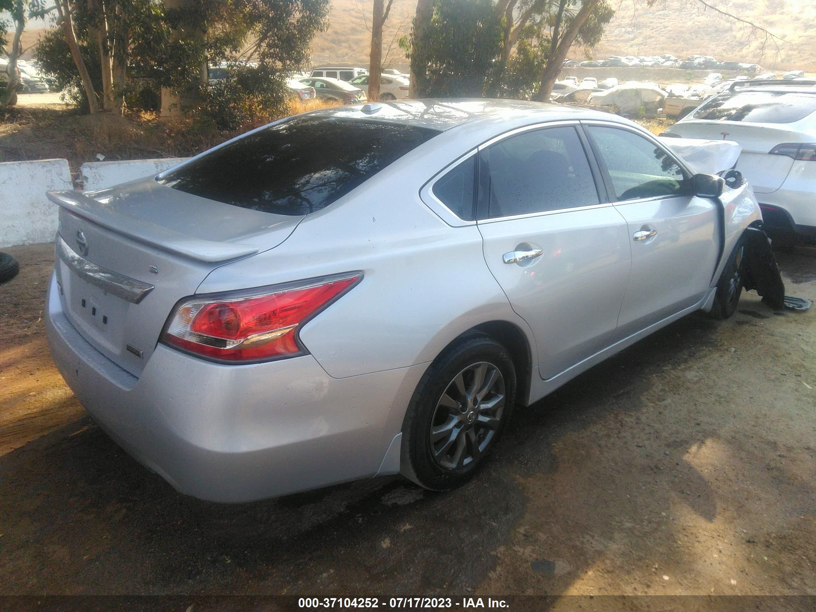 Photo 3 VIN: 1N4AL3AP2FC455356 - NISSAN ALTIMA 