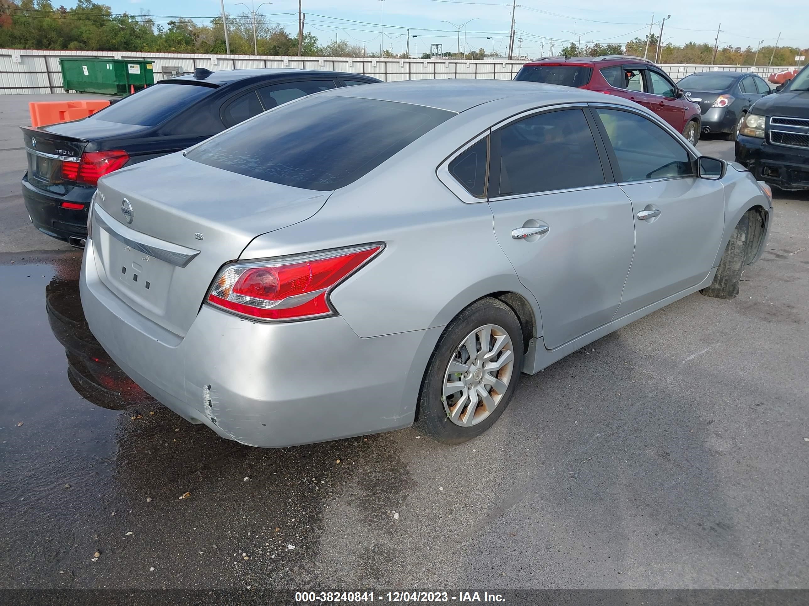 Photo 3 VIN: 1N4AL3AP2FN305297 - NISSAN ALTIMA 