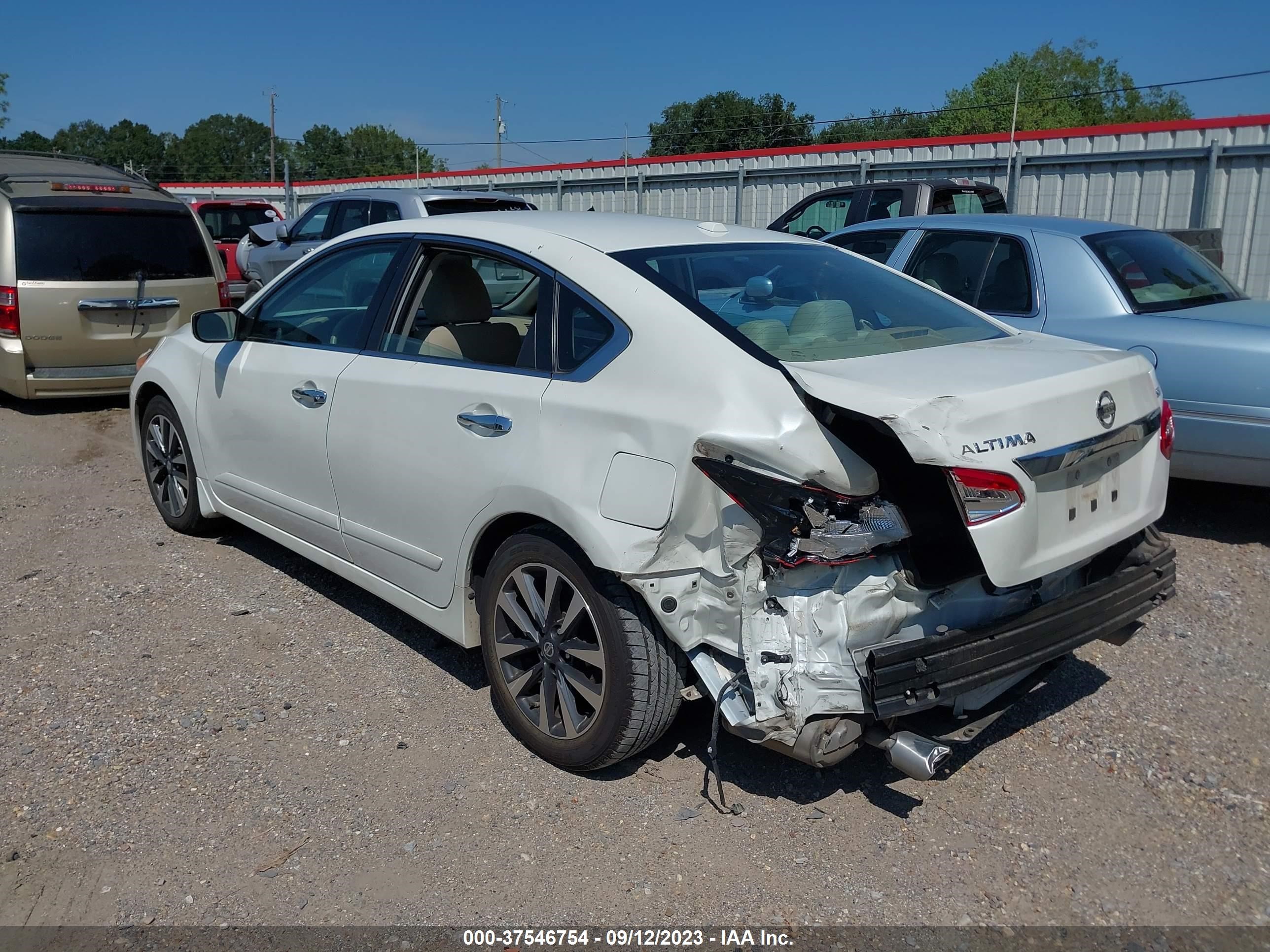 Photo 2 VIN: 1N4AL3AP2GC159156 - NISSAN ALTIMA 