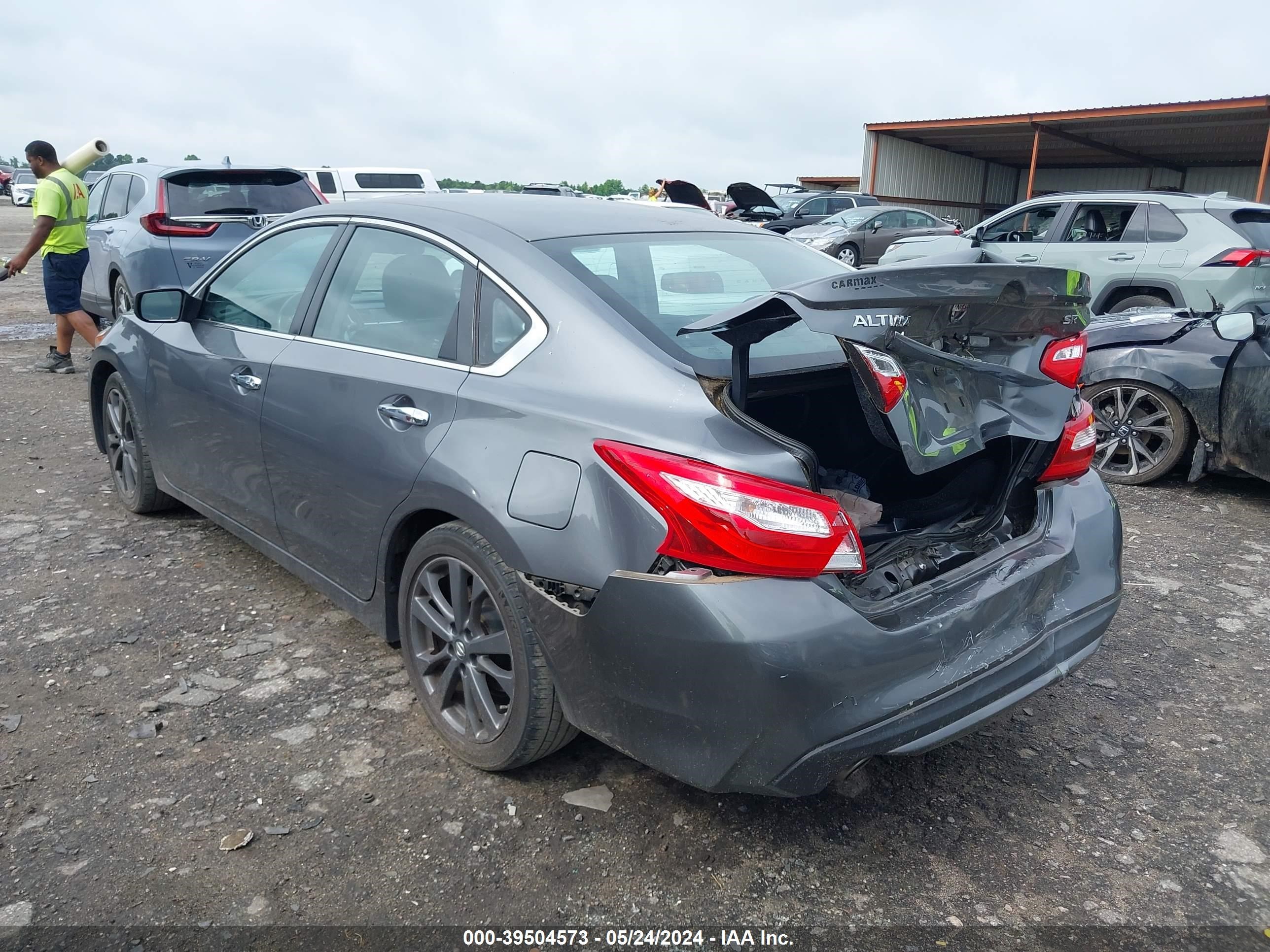 Photo 2 VIN: 1N4AL3AP2GC270905 - NISSAN ALTIMA 