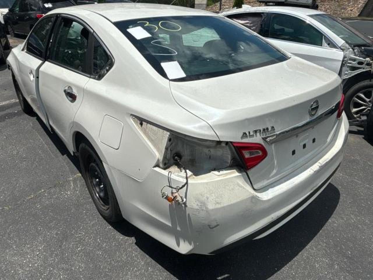 Photo 2 VIN: 1N4AL3AP2GN305575 - NISSAN ALTIMA 