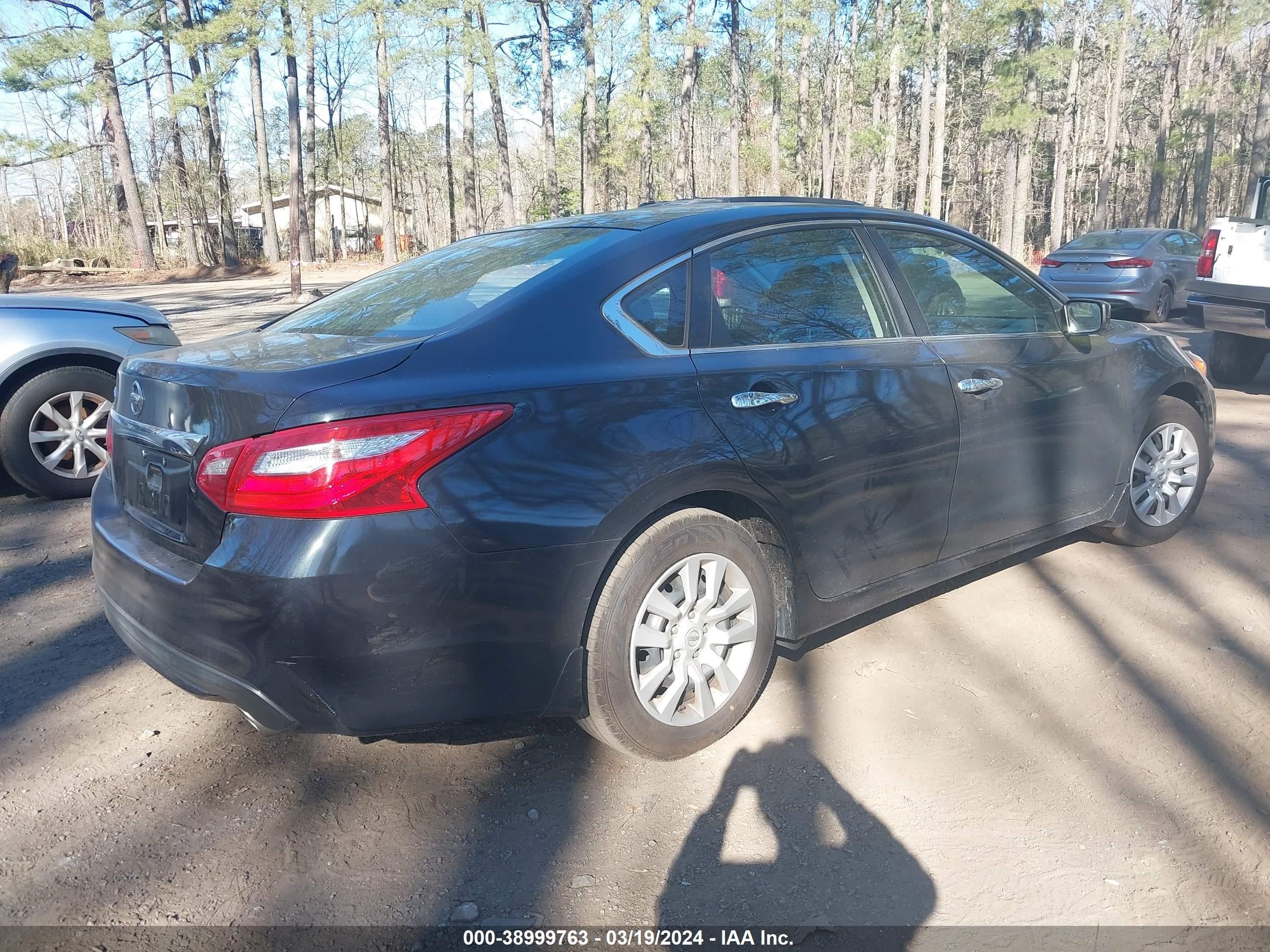 Photo 3 VIN: 1N4AL3AP2GN375979 - NISSAN ALTIMA 