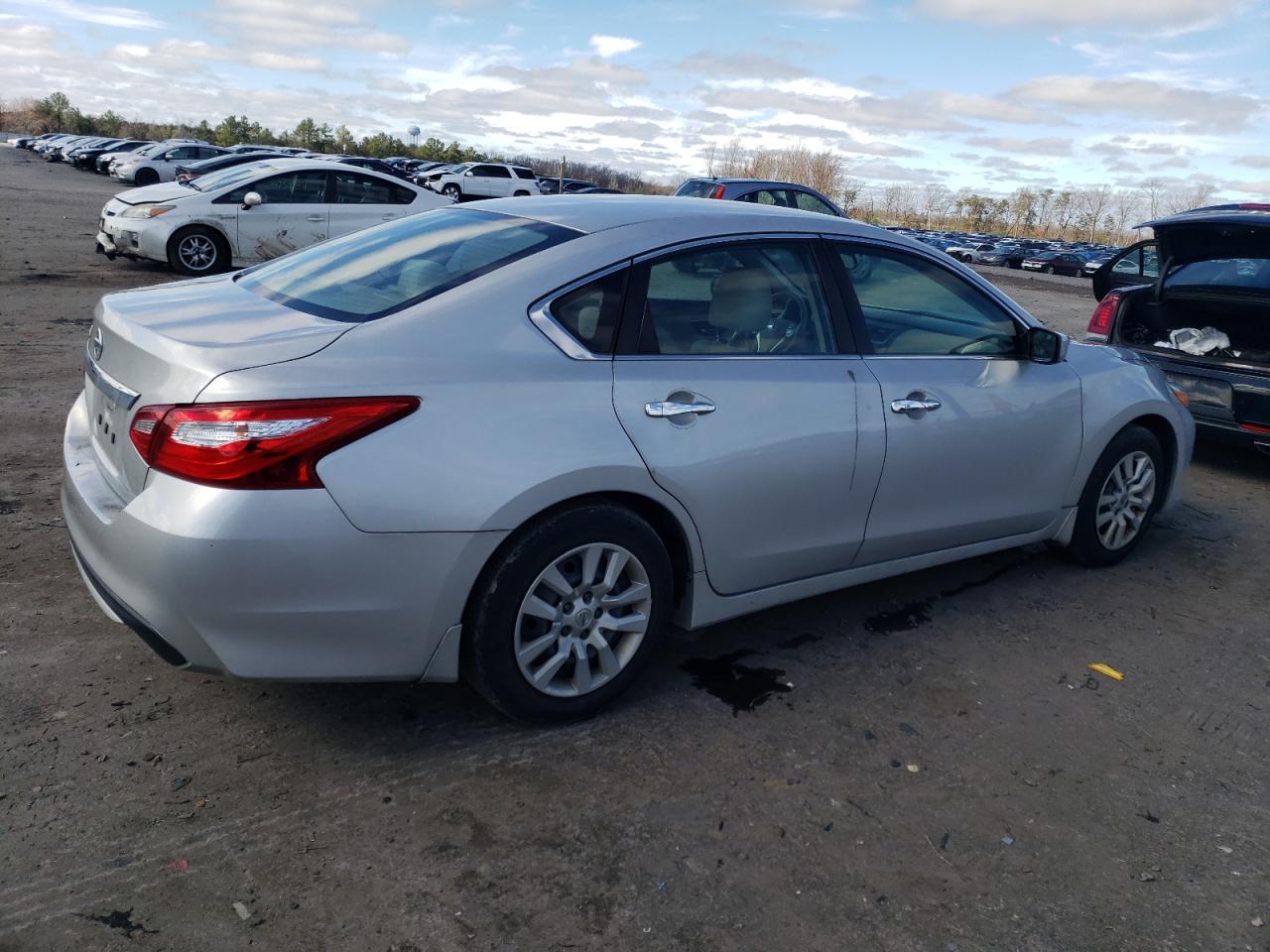 Photo 2 VIN: 1N4AL3AP2HC125624 - NISSAN ALTIMA 