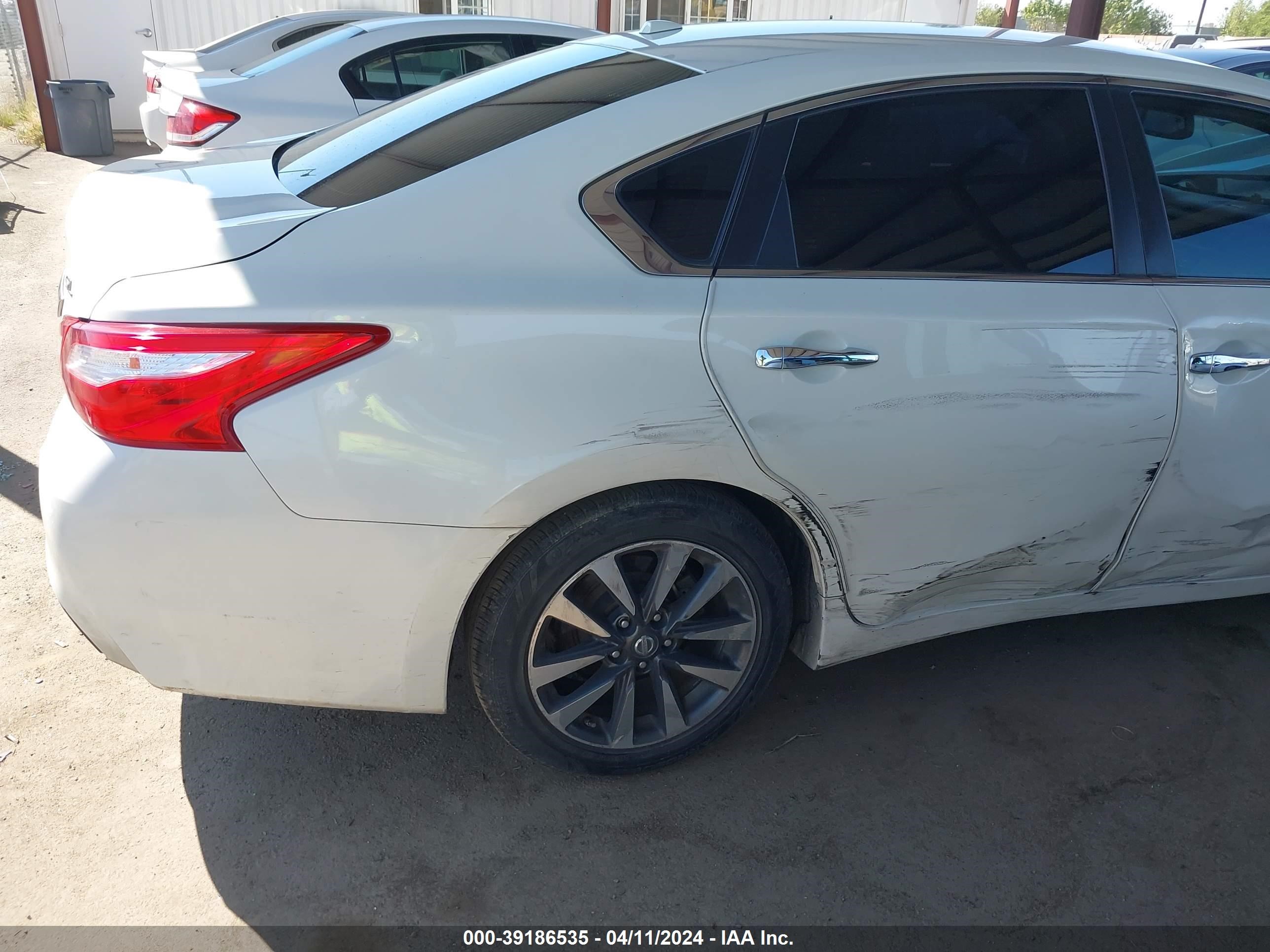 Photo 13 VIN: 1N4AL3AP2HC126868 - NISSAN ALTIMA 