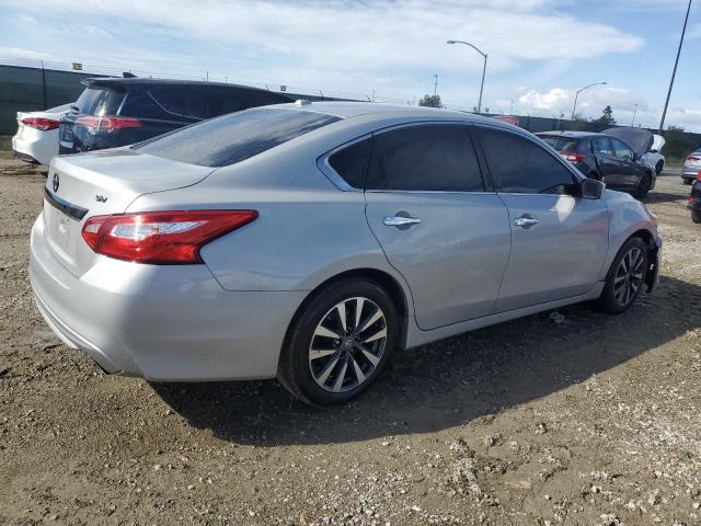 Photo 2 VIN: 1N4AL3AP2HC240255 - NISSAN ALTIMA 