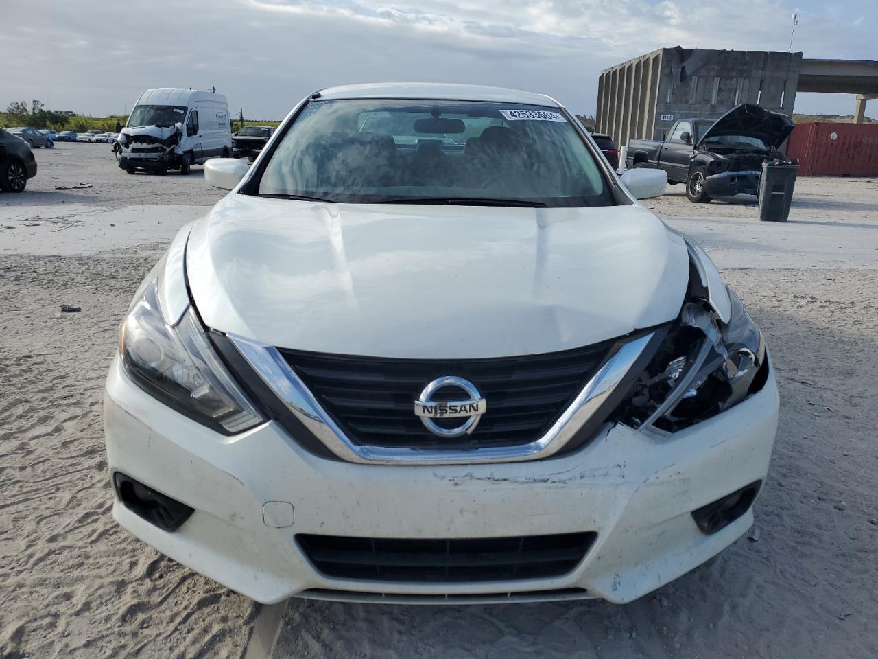 Photo 4 VIN: 1N4AL3AP2HC270064 - NISSAN ALTIMA 