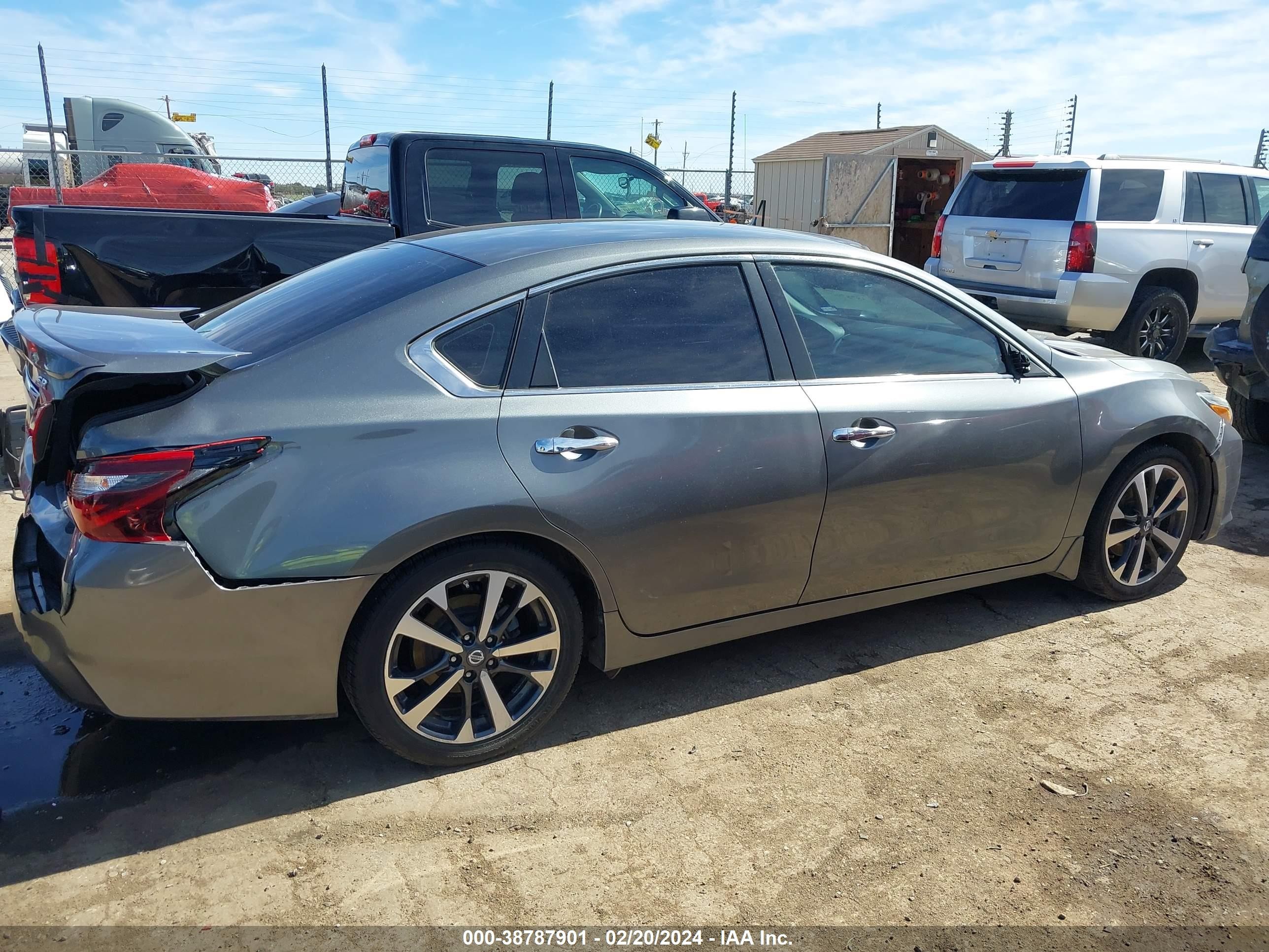 Photo 12 VIN: 1N4AL3AP2HN308994 - NISSAN ALTIMA 