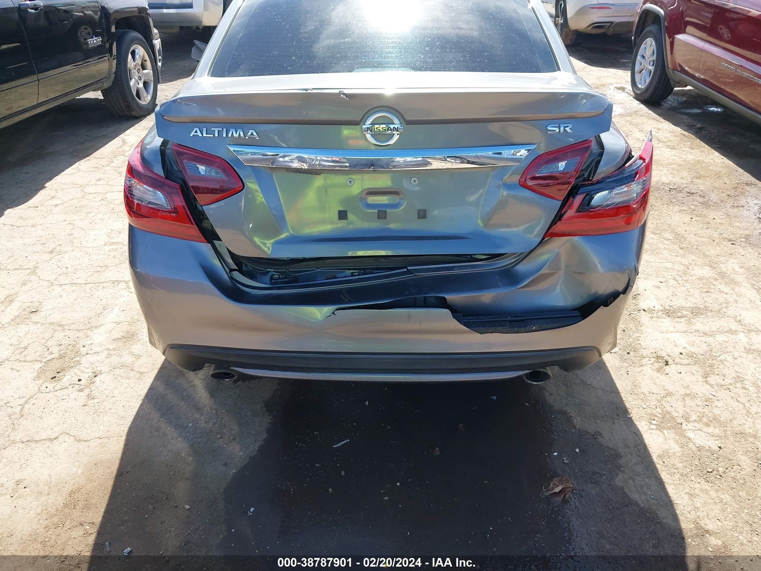 Photo 5 VIN: 1N4AL3AP2HN308994 - NISSAN ALTIMA 