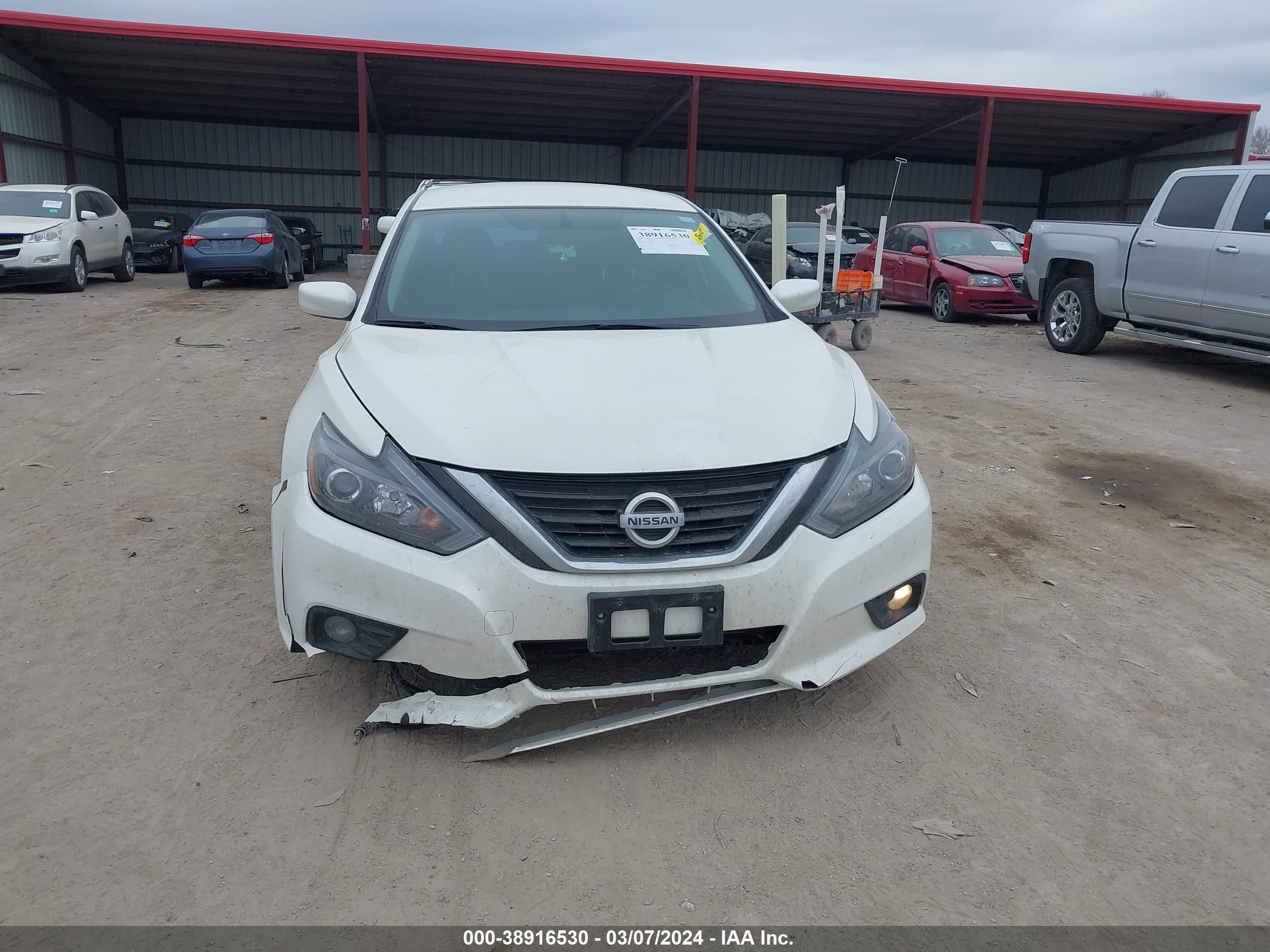 Photo 5 VIN: 1N4AL3AP2JC113043 - NISSAN ALTIMA 