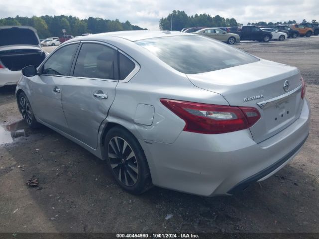 Photo 2 VIN: 1N4AL3AP2JC122518 - NISSAN ALTIMA 