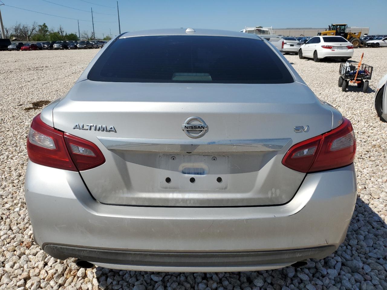 Photo 5 VIN: 1N4AL3AP2JC126441 - NISSAN ALTIMA 