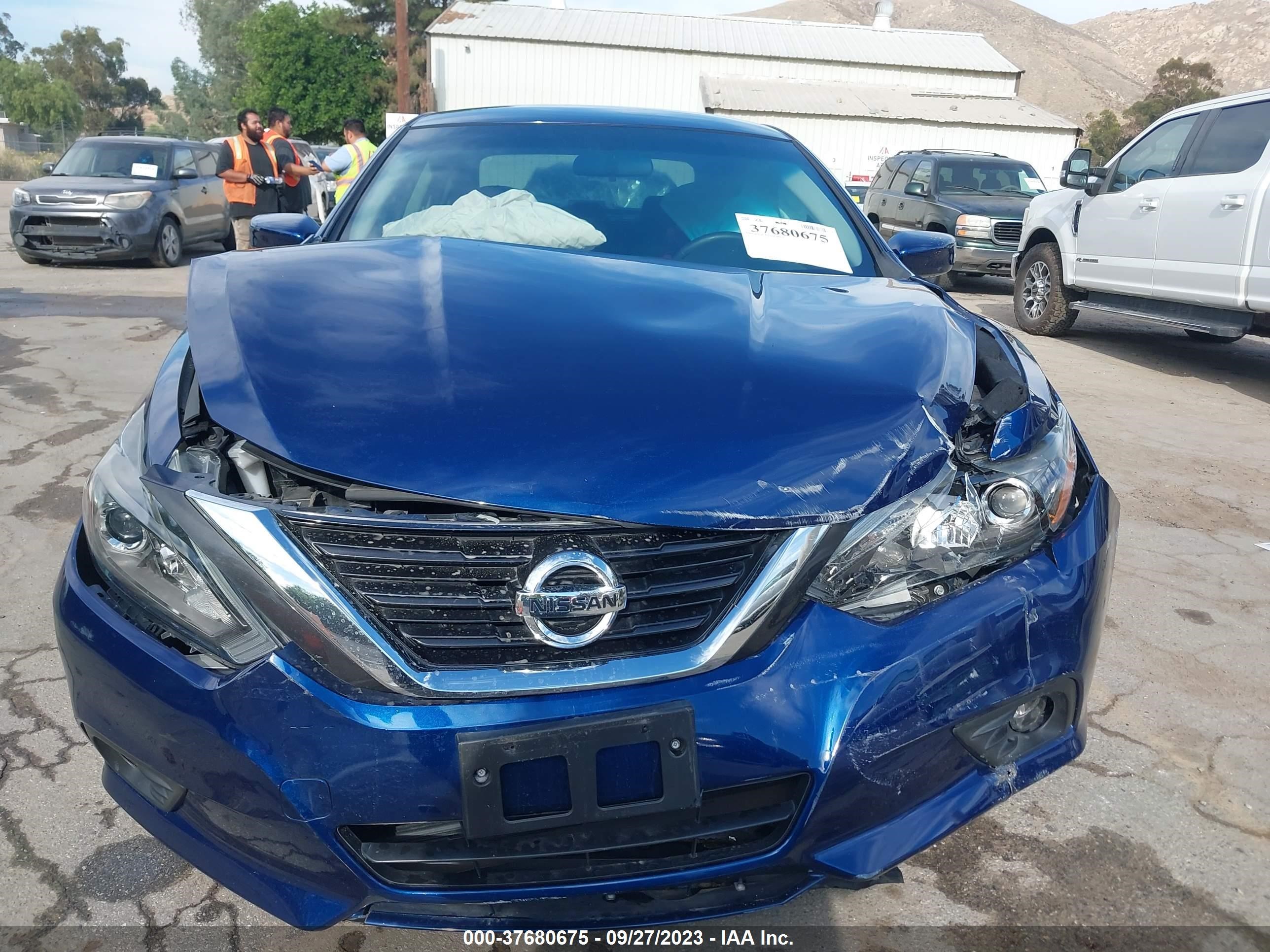 Photo 11 VIN: 1N4AL3AP2JC133194 - NISSAN ALTIMA 