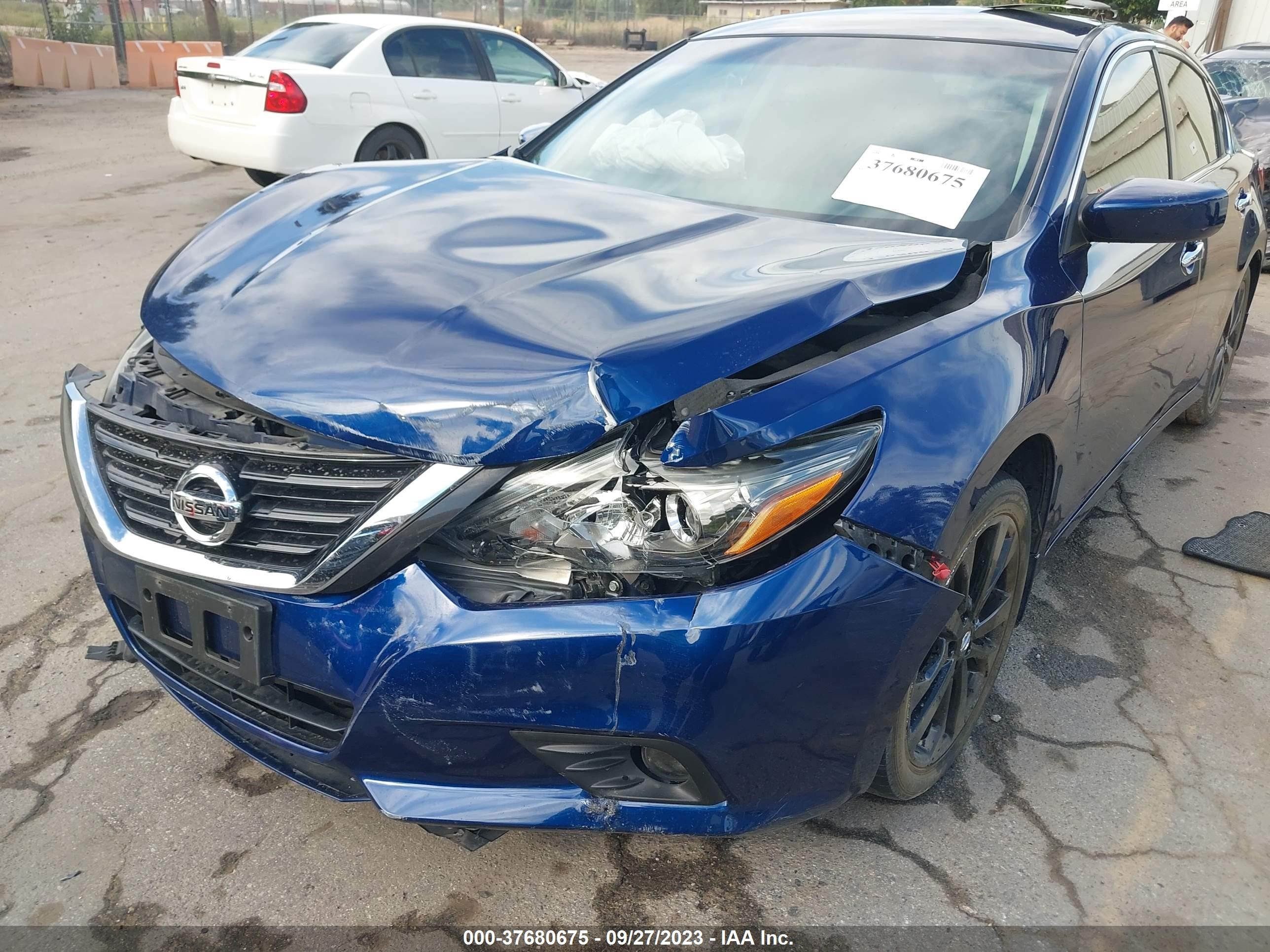 Photo 5 VIN: 1N4AL3AP2JC133194 - NISSAN ALTIMA 