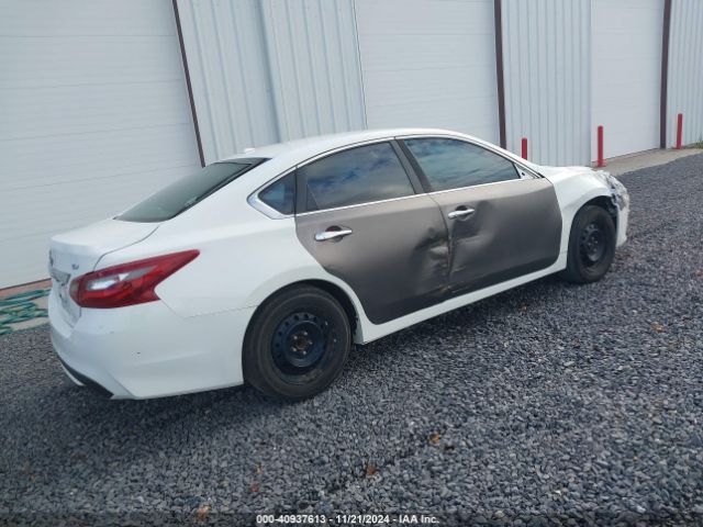 Photo 3 VIN: 1N4AL3AP2JC157933 - NISSAN ALTIMA 