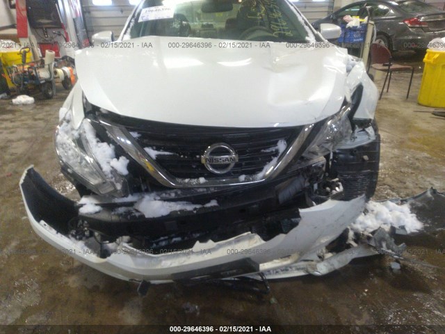 Photo 5 VIN: 1N4AL3AP2JC158032 - NISSAN ALTIMA 