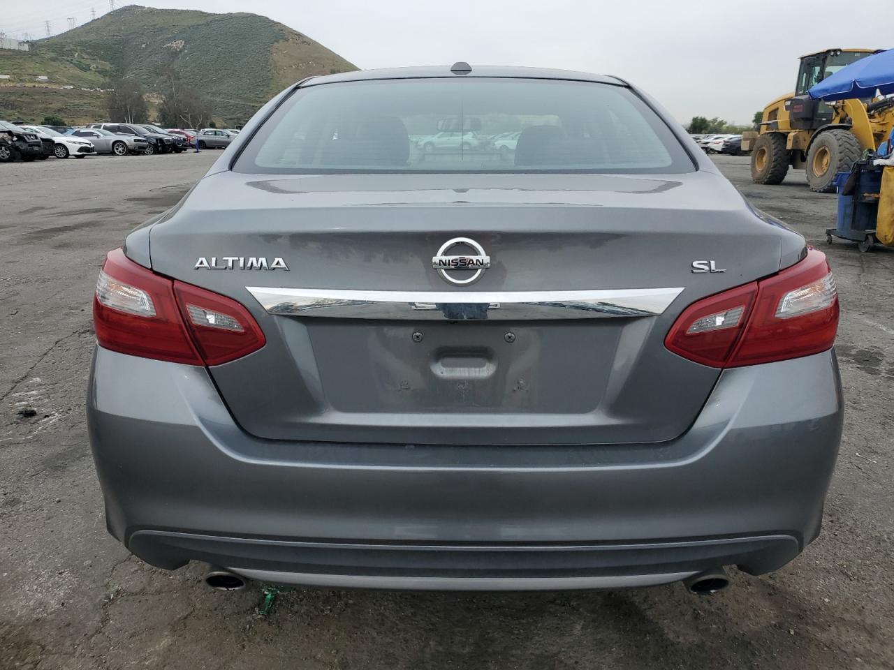 Photo 5 VIN: 1N4AL3AP2JC191001 - NISSAN ALTIMA 