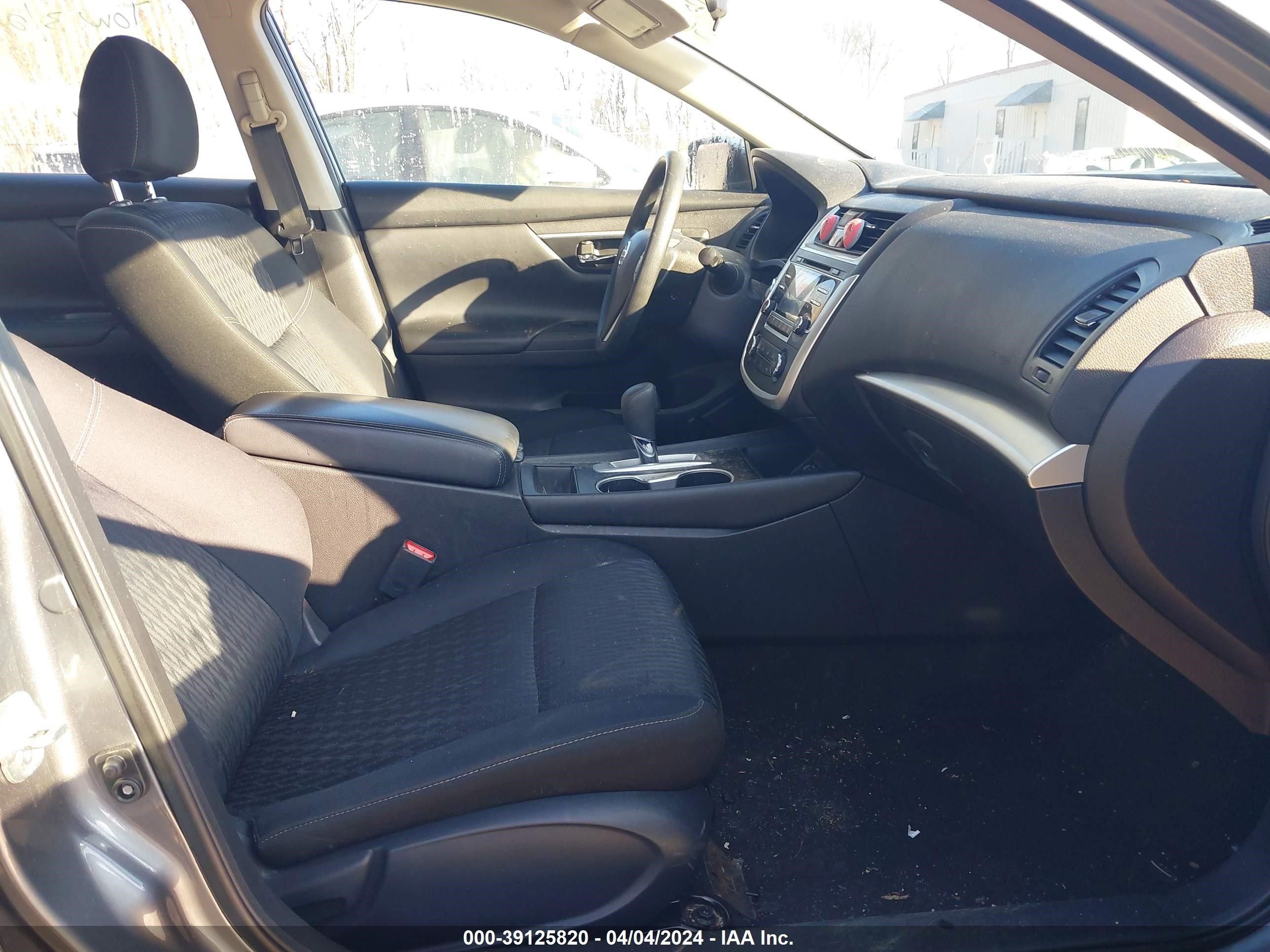 Photo 4 VIN: 1N4AL3AP2JC204622 - NISSAN ALTIMA 