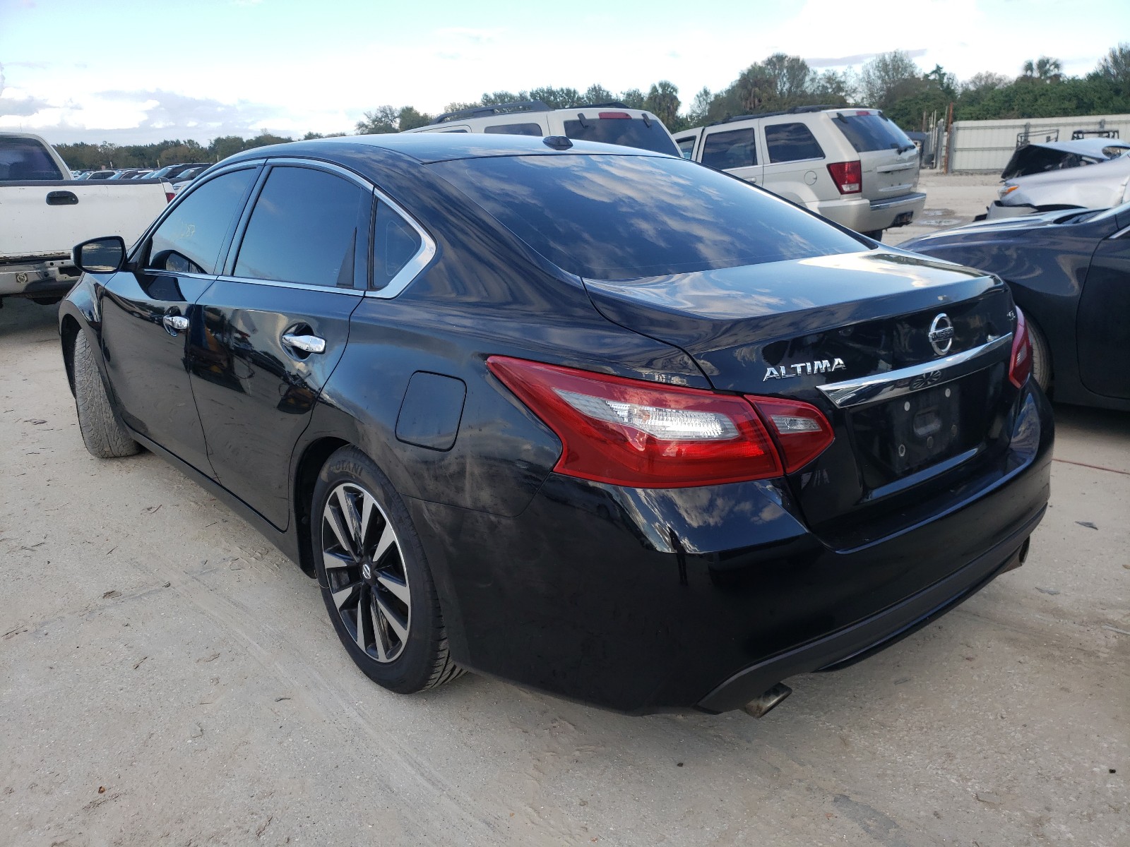 Photo 2 VIN: 1N4AL3AP2JC246269 - NISSAN ALTIMA 2.5 