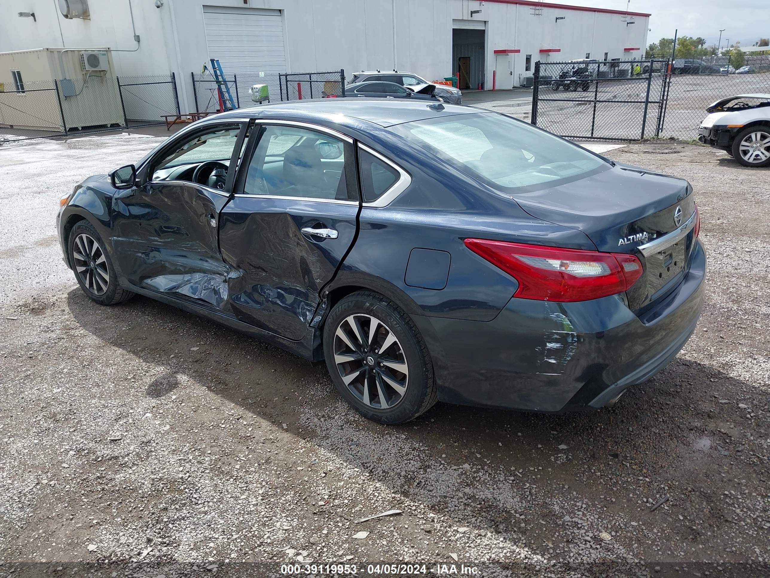 Photo 2 VIN: 1N4AL3AP2JC280177 - NISSAN ALTIMA 