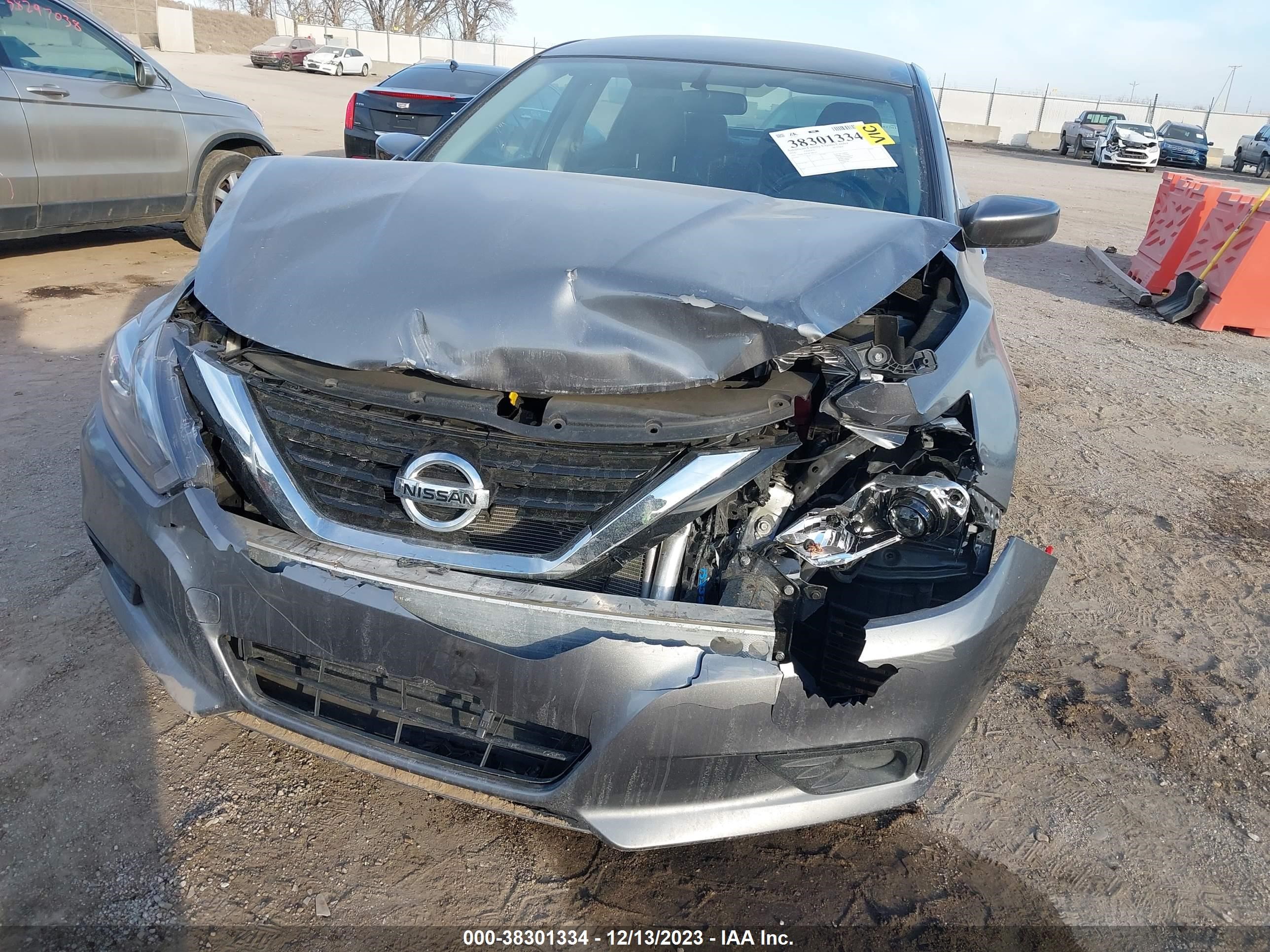 Photo 5 VIN: 1N4AL3AP2JC284519 - NISSAN ALTIMA 