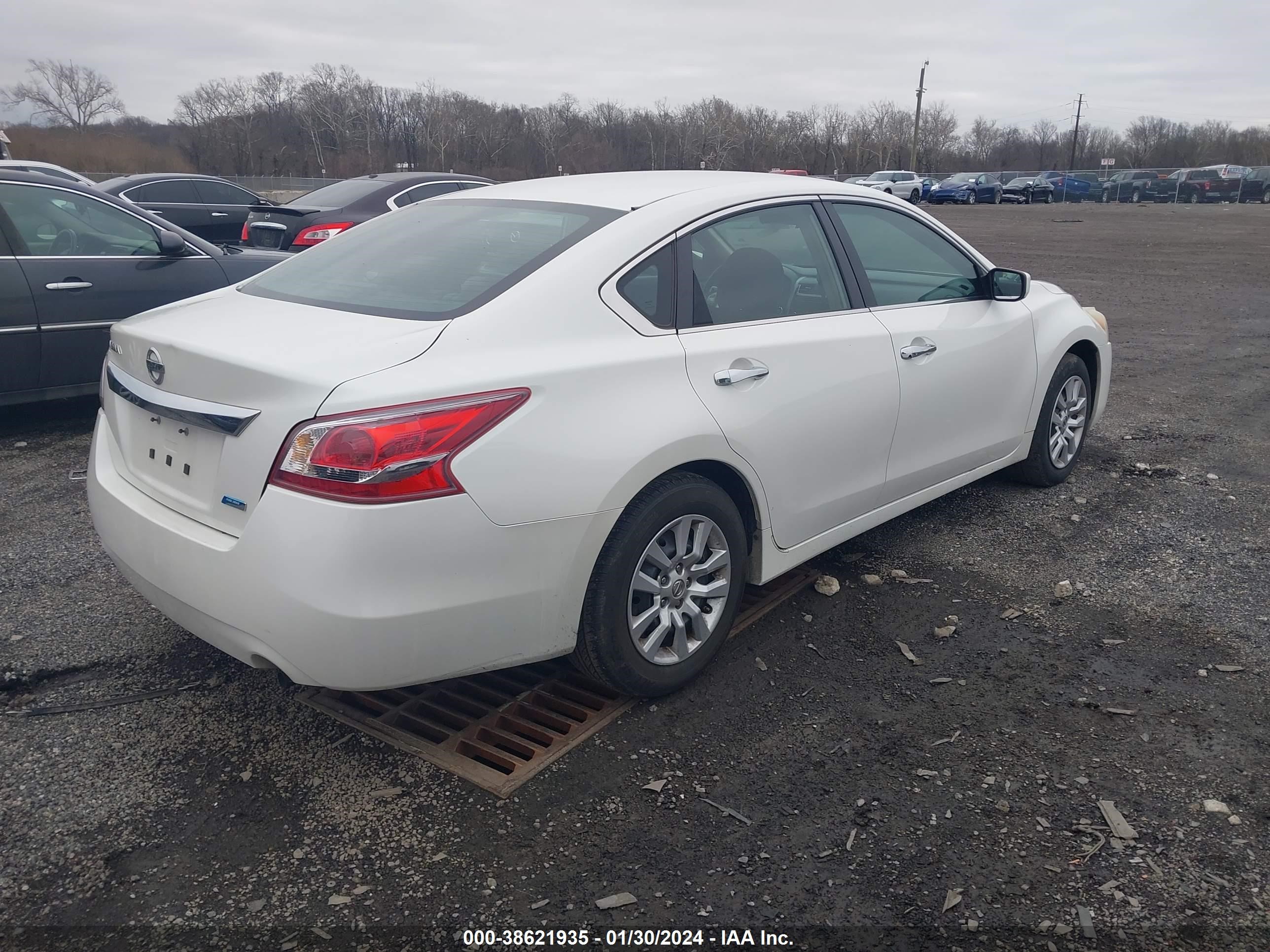 Photo 3 VIN: 1N4AL3AP3DC139414 - NISSAN ALTIMA 