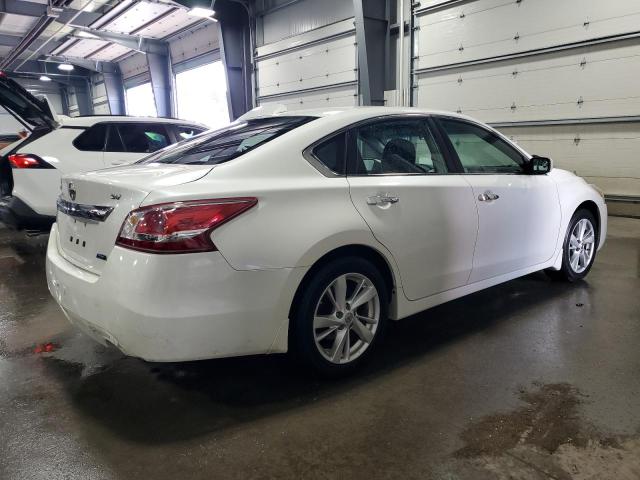 Photo 2 VIN: 1N4AL3AP3DC194817 - NISSAN ALTIMA 