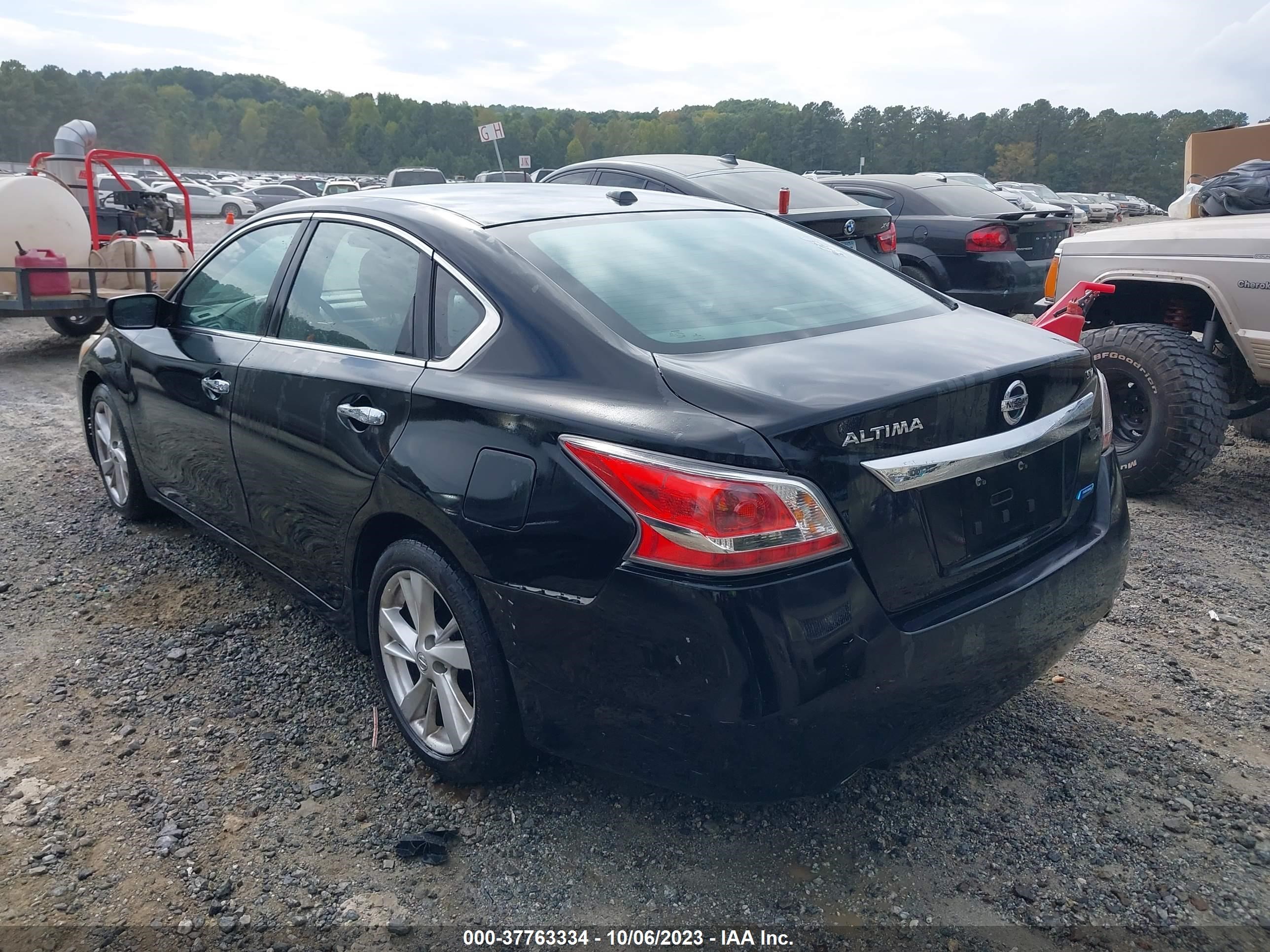 Photo 2 VIN: 1N4AL3AP3EC163312 - NISSAN ALTIMA 