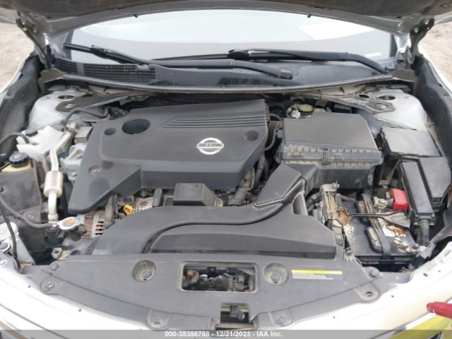 Photo 9 VIN: 1N4AL3AP3EC270179 - NISSAN ALTIMA 