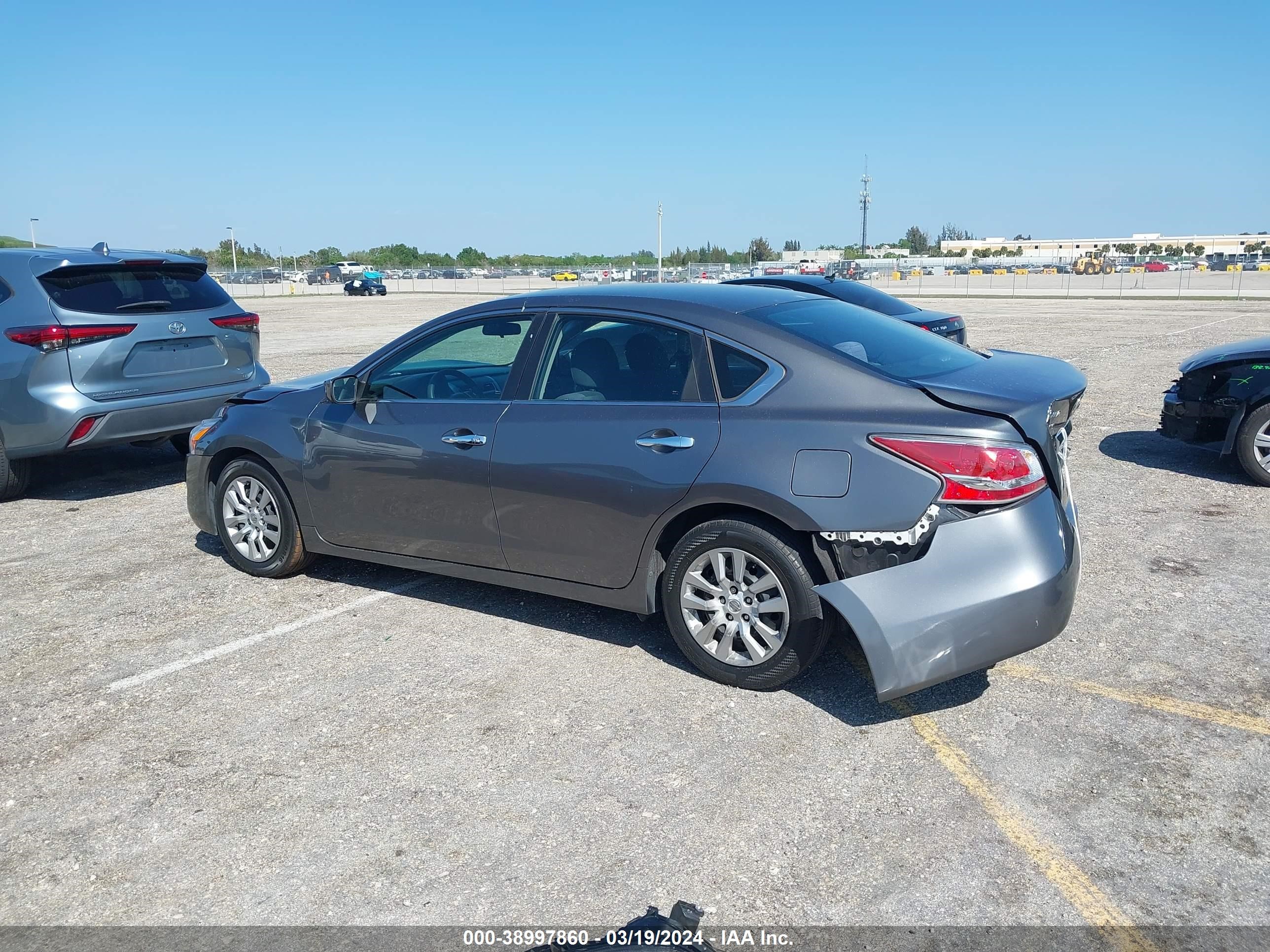 Photo 2 VIN: 1N4AL3AP3EN355799 - NISSAN ALTIMA 