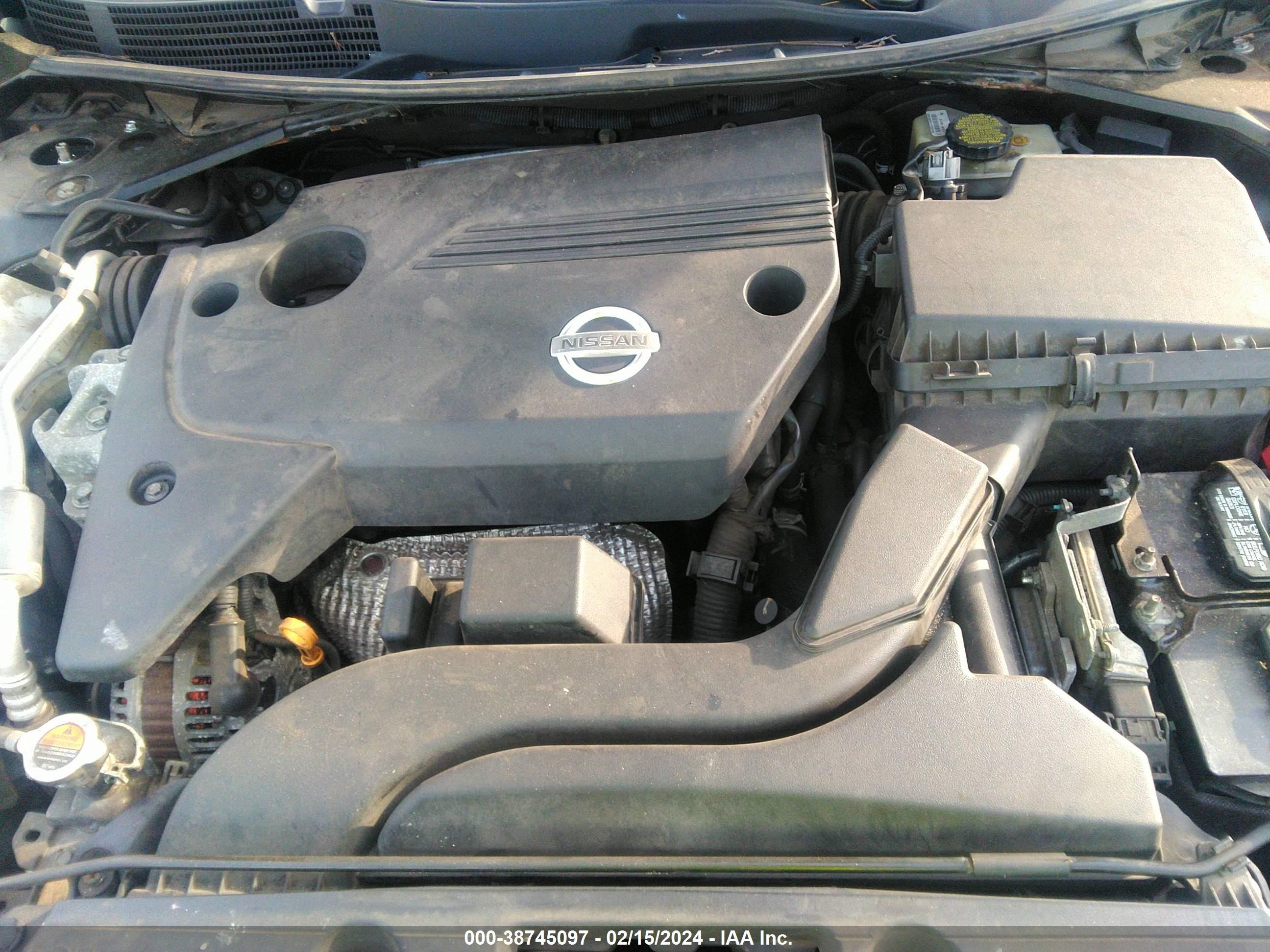 Photo 9 VIN: 1N4AL3AP3FC476457 - NISSAN ALTIMA 